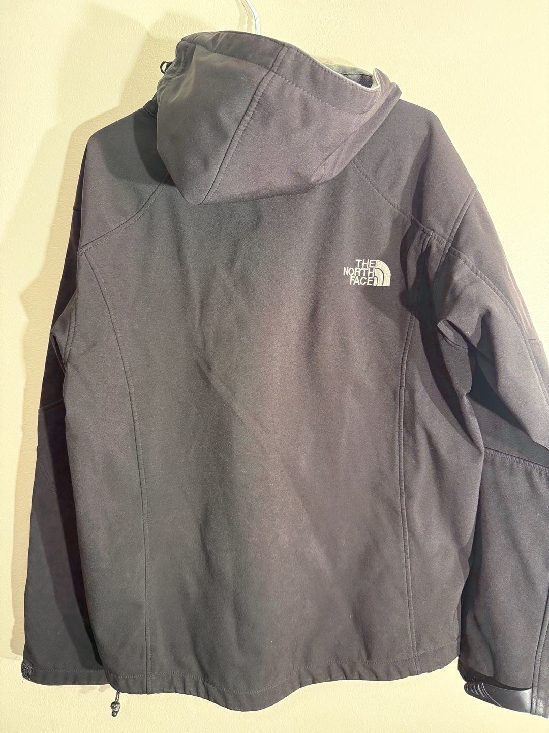 The North Face Apex Bionic Hooded Soft Shell Jacket Black 4