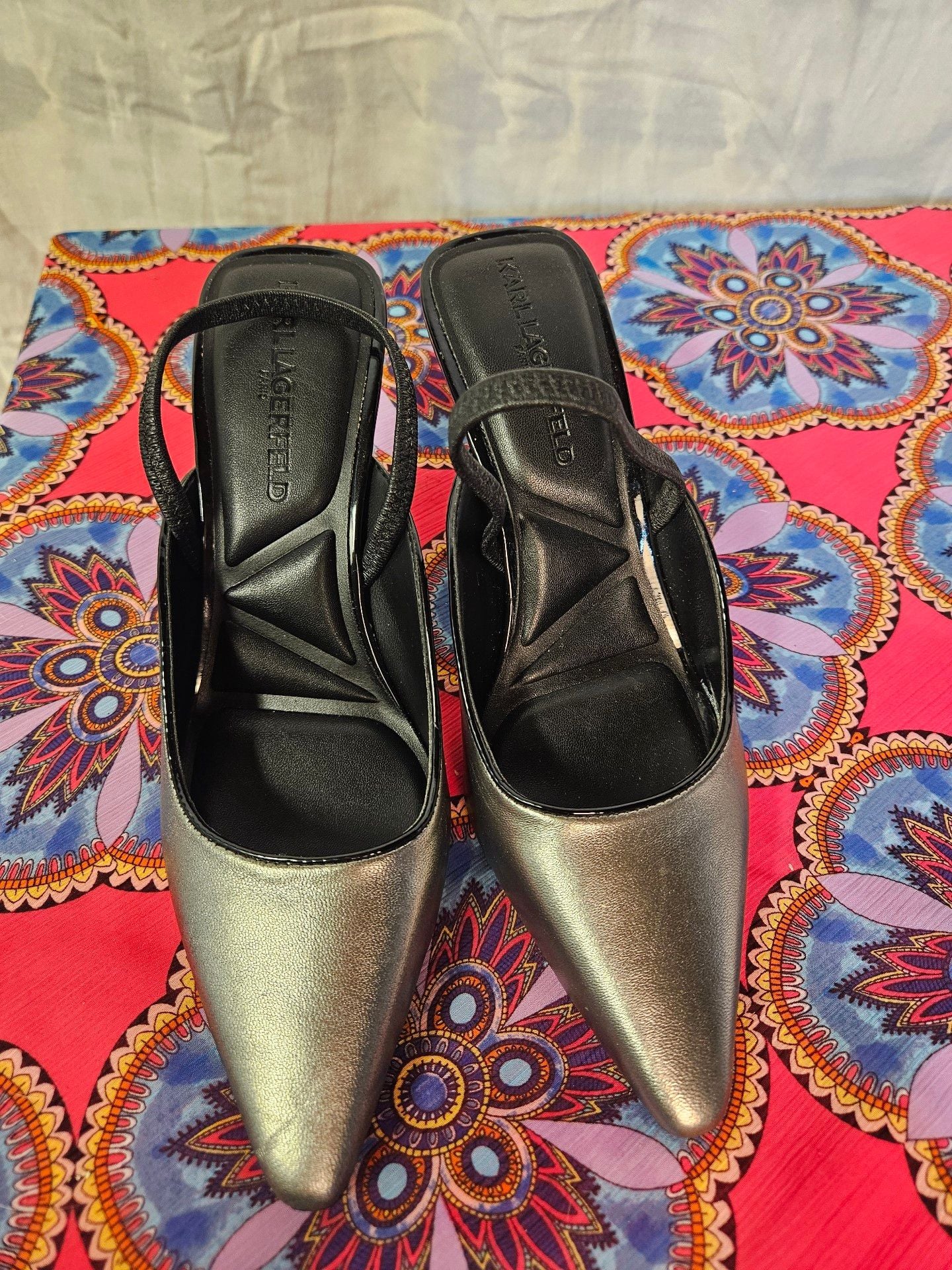 Karl Lagerfeld Metallic Silver Slingback Pumps Size 6.5M Pointed Toe 3