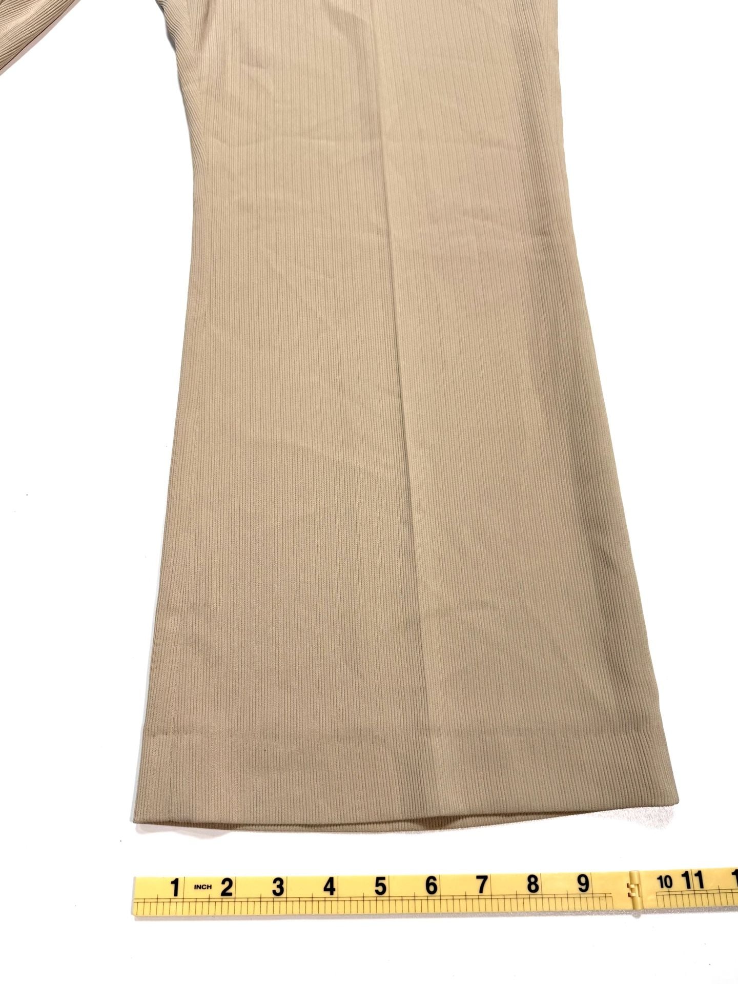 Garfield & Marks Women's Pants Size 14 Quiet Luxury Old Money Minimalist Y2K Heritage Tan Khaki Ribbed Wide Leg Flare Cropped Elise Trousers Lined Made in USA 10