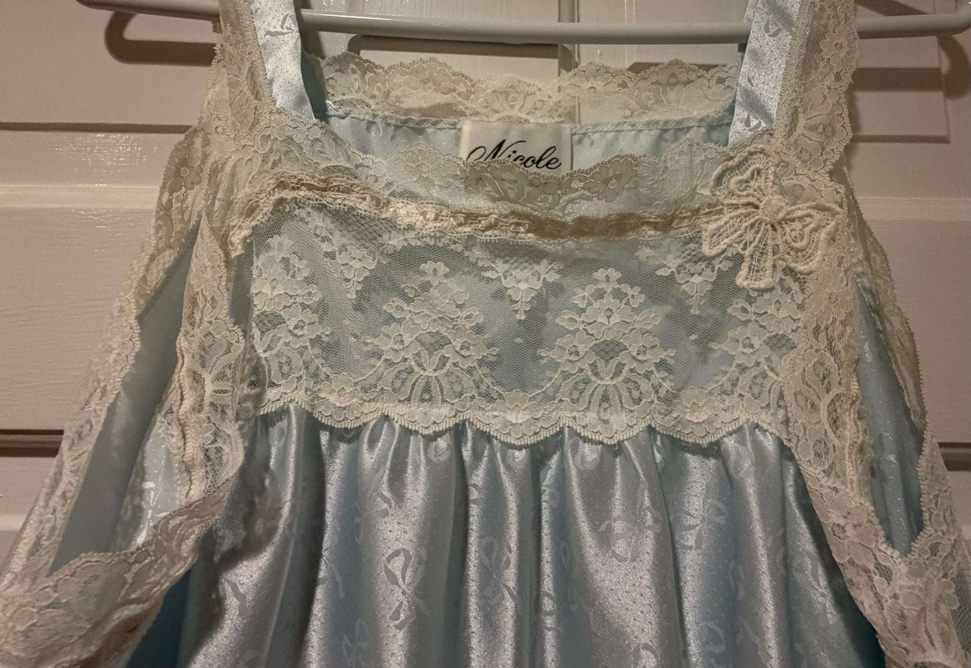 Nicole 2 pc set coquette Vintage Light Blue Satin Lace Nightgown & Dressing Robe 5