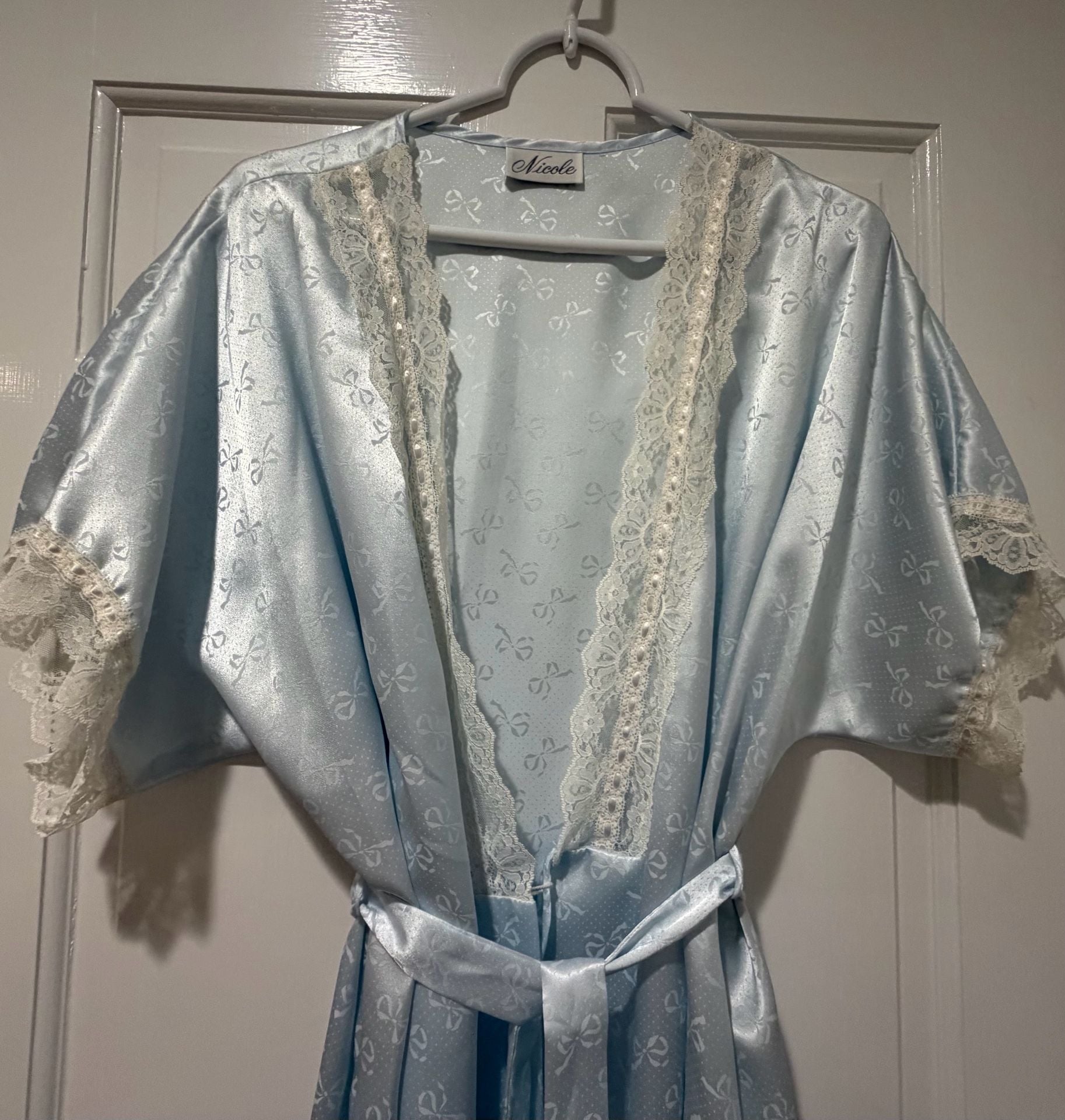 Nicole 2 pc set coquette Vintage Light Blue Satin Lace Nightgown & Dressing Robe 12