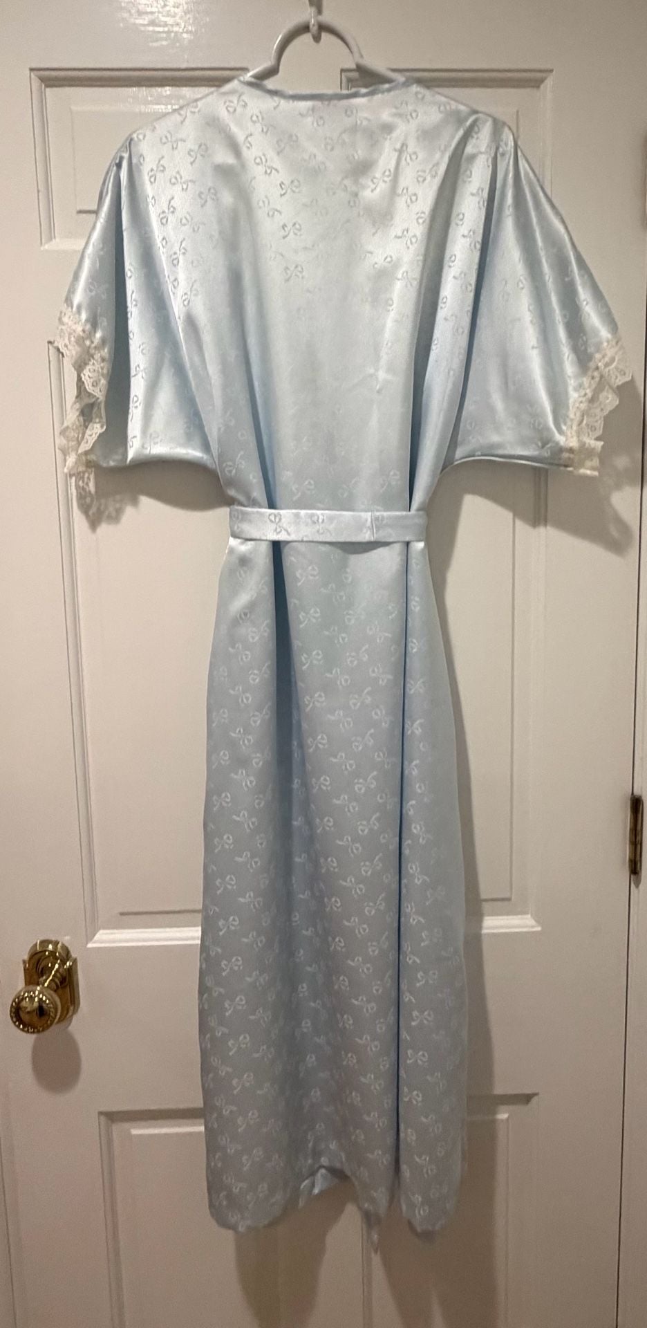 Nicole 2 pc set coquette Vintage Light Blue Satin Lace Nightgown & Dressing Robe 13