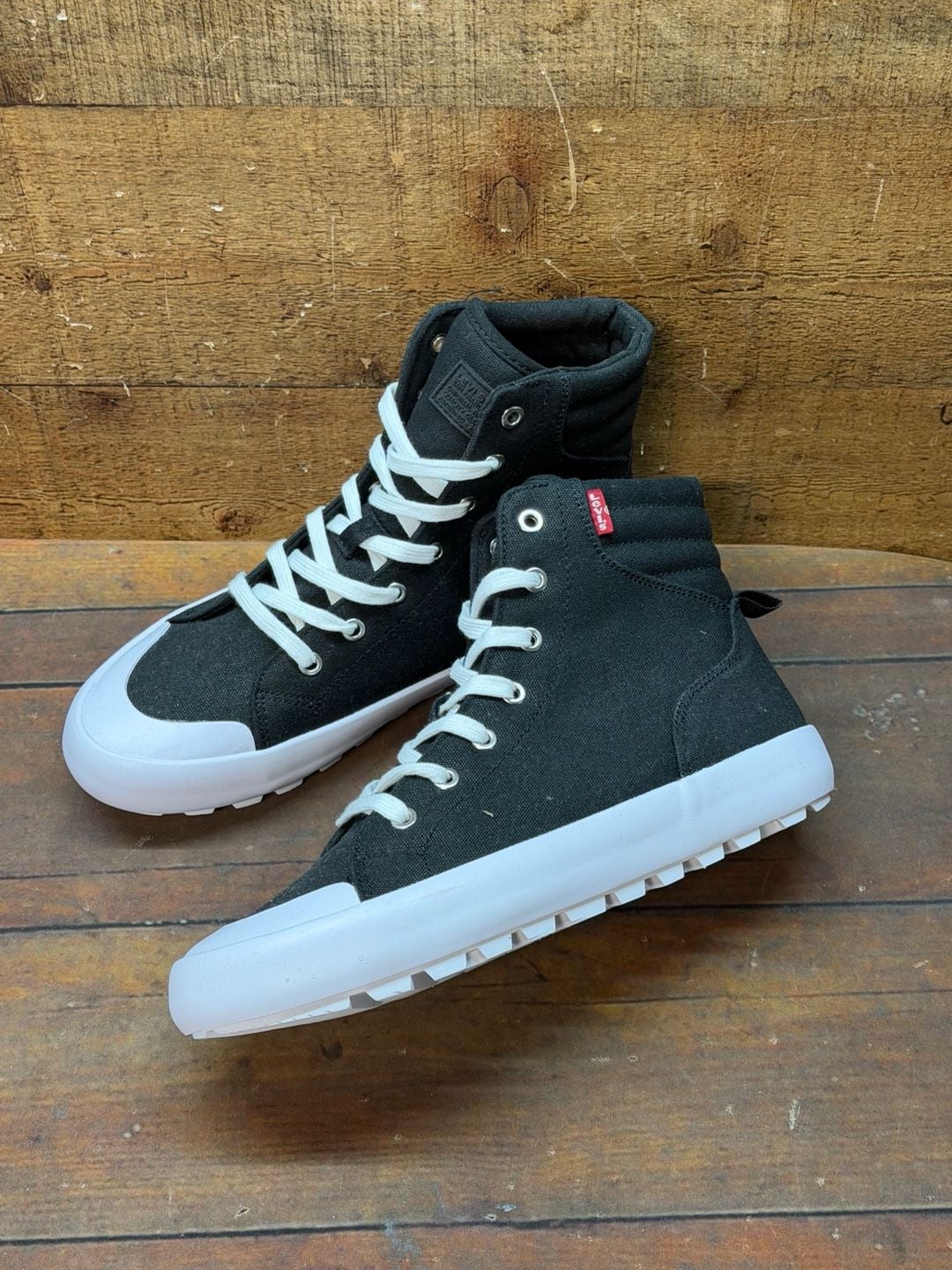 Levi's Womens Olivia II ct cvs Casual Lace Up Hightop Sneaker Shoe 8.5 7
