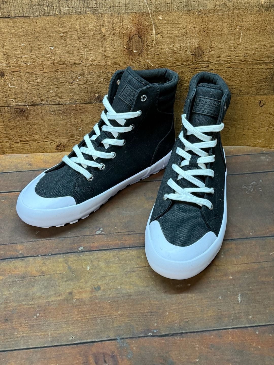 Levi's Womens Olivia II ct cvs Casual Lace Up Hightop Sneaker Shoe 8.5 9