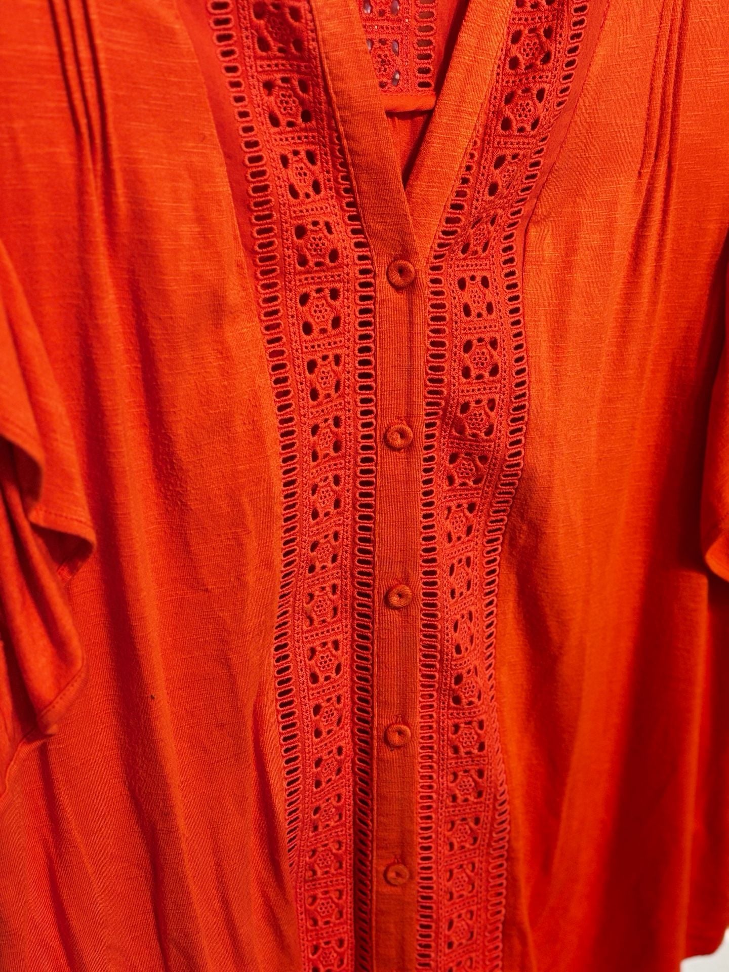 Maeve Red Lace Trim Button Front Top Size Large 4