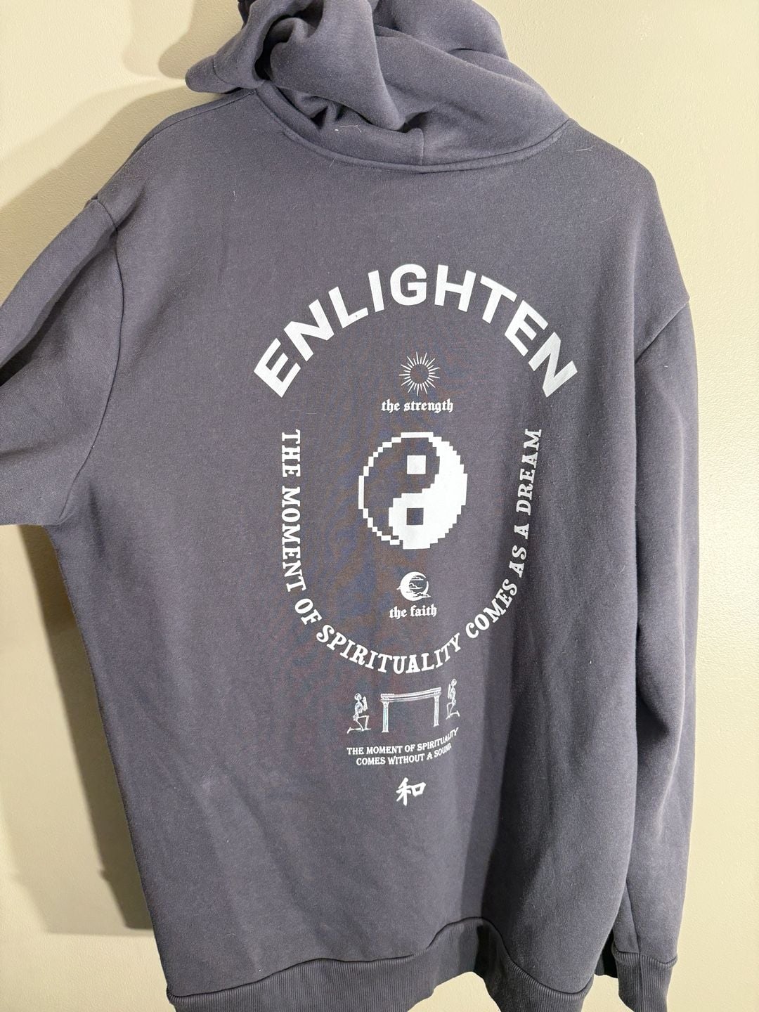 No Boundaries Enlighten Hoodie Size XL 46-48 Gray Graphic Pullover 4