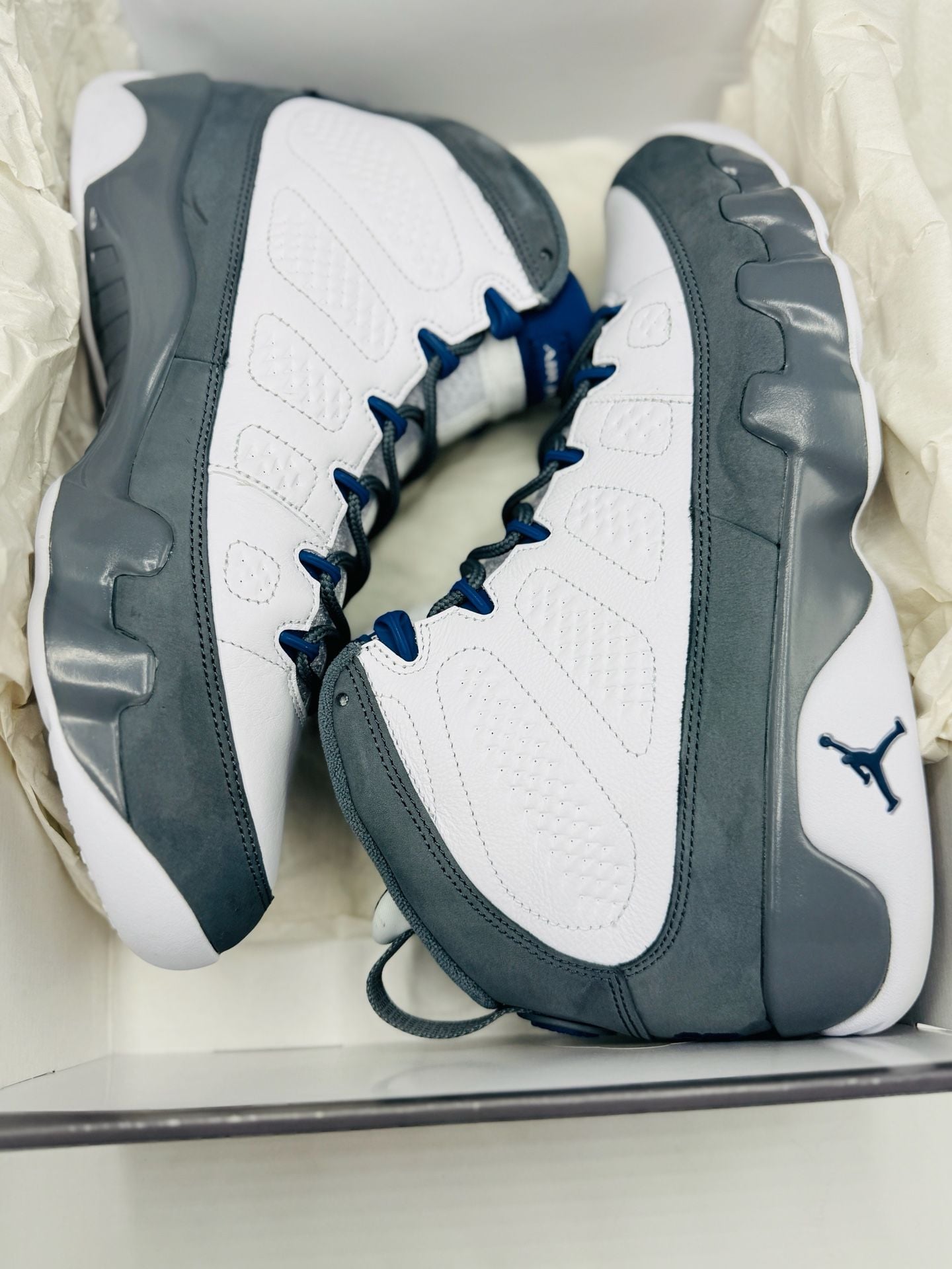 Air Jordan 9 Retro Size 11 White French Blue Flint Grey Used 1X HV4794-100 3