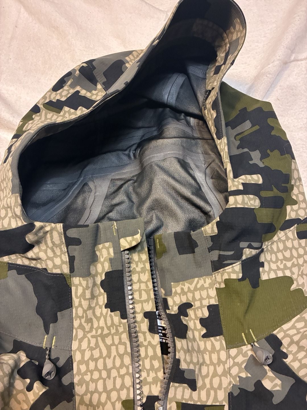 Kuiu Kettatas Hooded Jacket Verde Camo 9