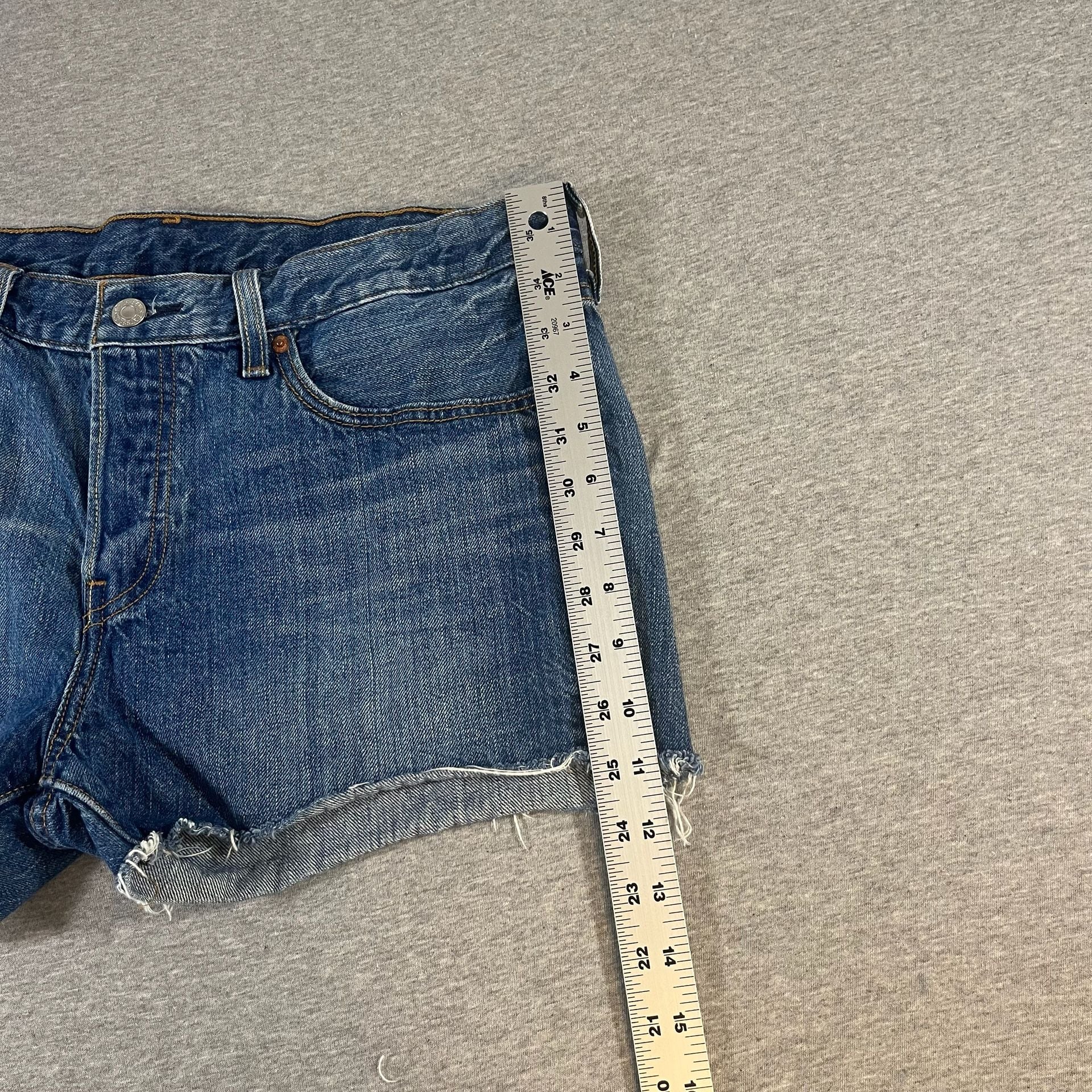 Levi's 501 Distressed Button Fly Denim Blue Jean Shorts Women’s 30(34)x2 4