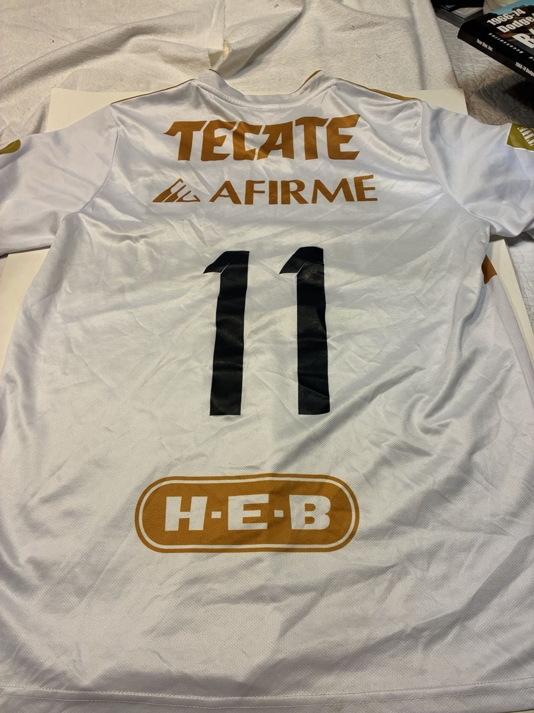 Tigres UANL Soccer Jersey Size L White Gold 11 11
