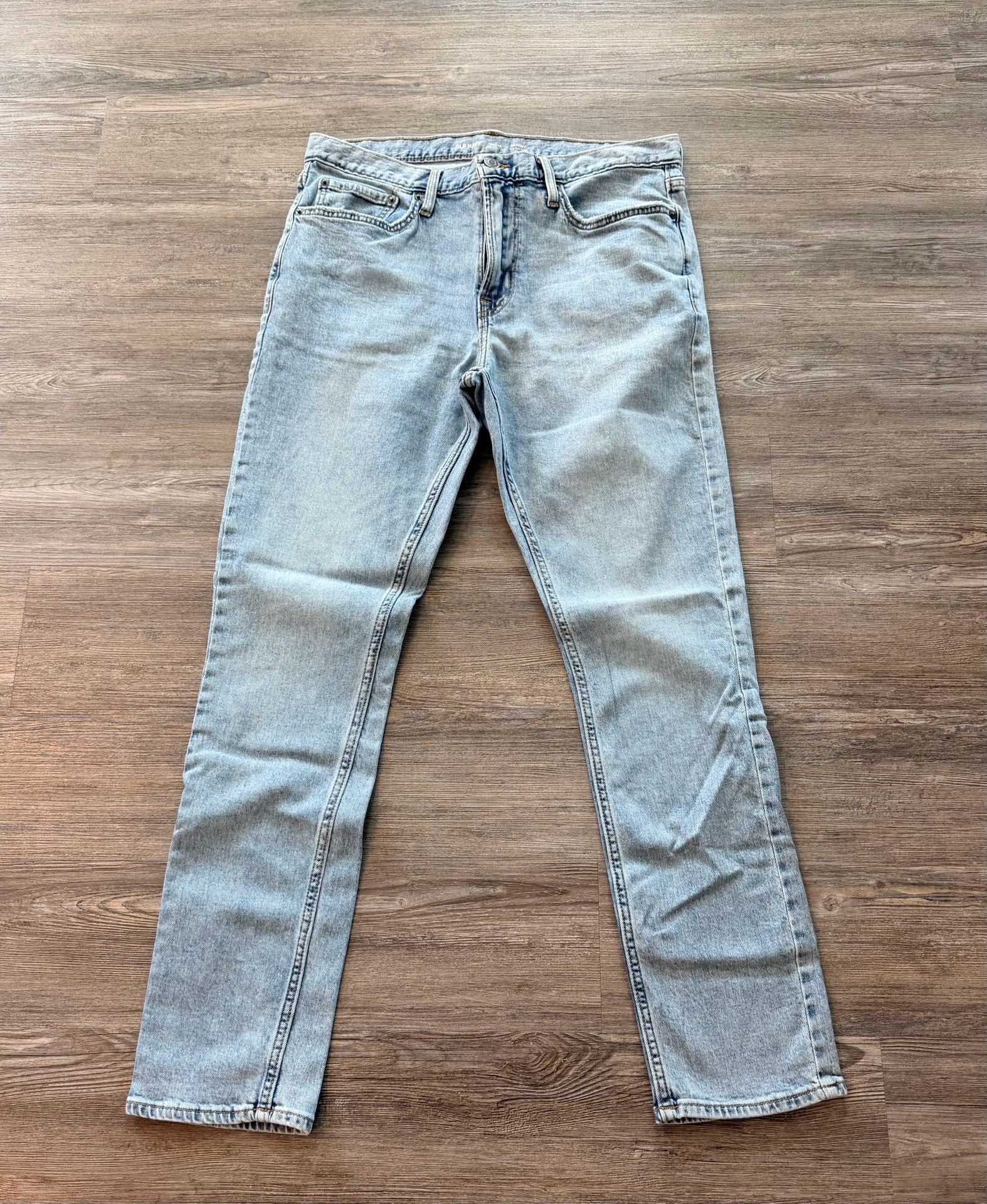 Old Navy Slim Jeans Light Wash 2