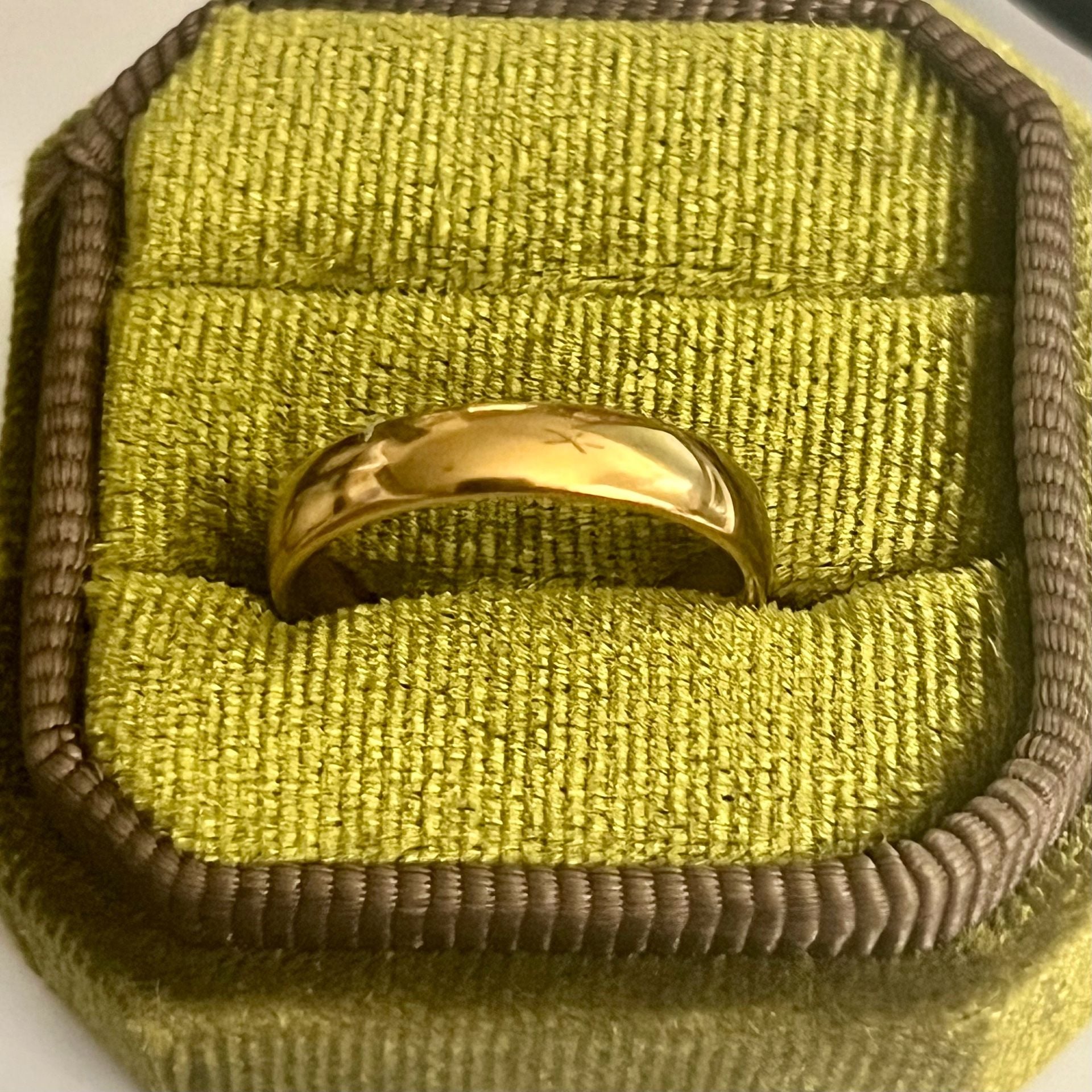 14K GF Gold Filled 4mm Band Polished Finish Size 6 2