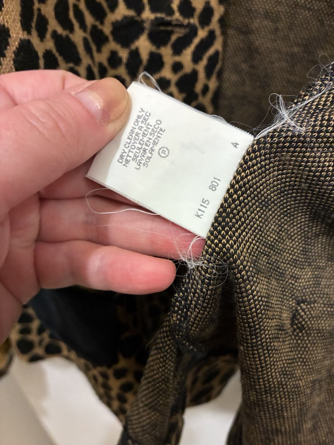 Vintage 1990s Leslie Fay Leopard Jacket Size 14 Animal Print Velvet Collar 7