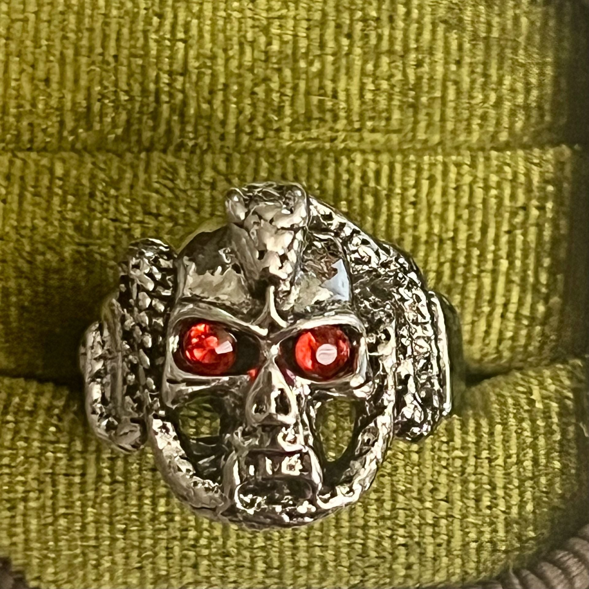 Gothic Silver Tone Skull Ring with Red Crystal Eyes Adjustable Size 9-14 3