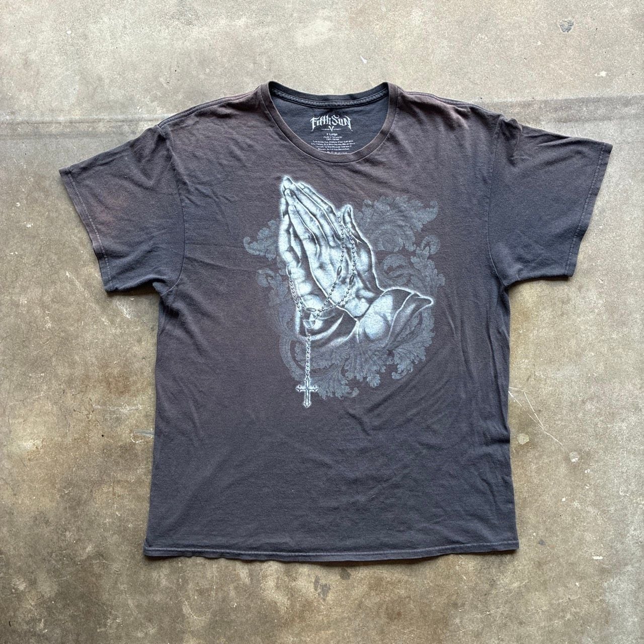 Y2K faded Fifth Sun Praying Hands Graphic T-Shirt XL Black 2