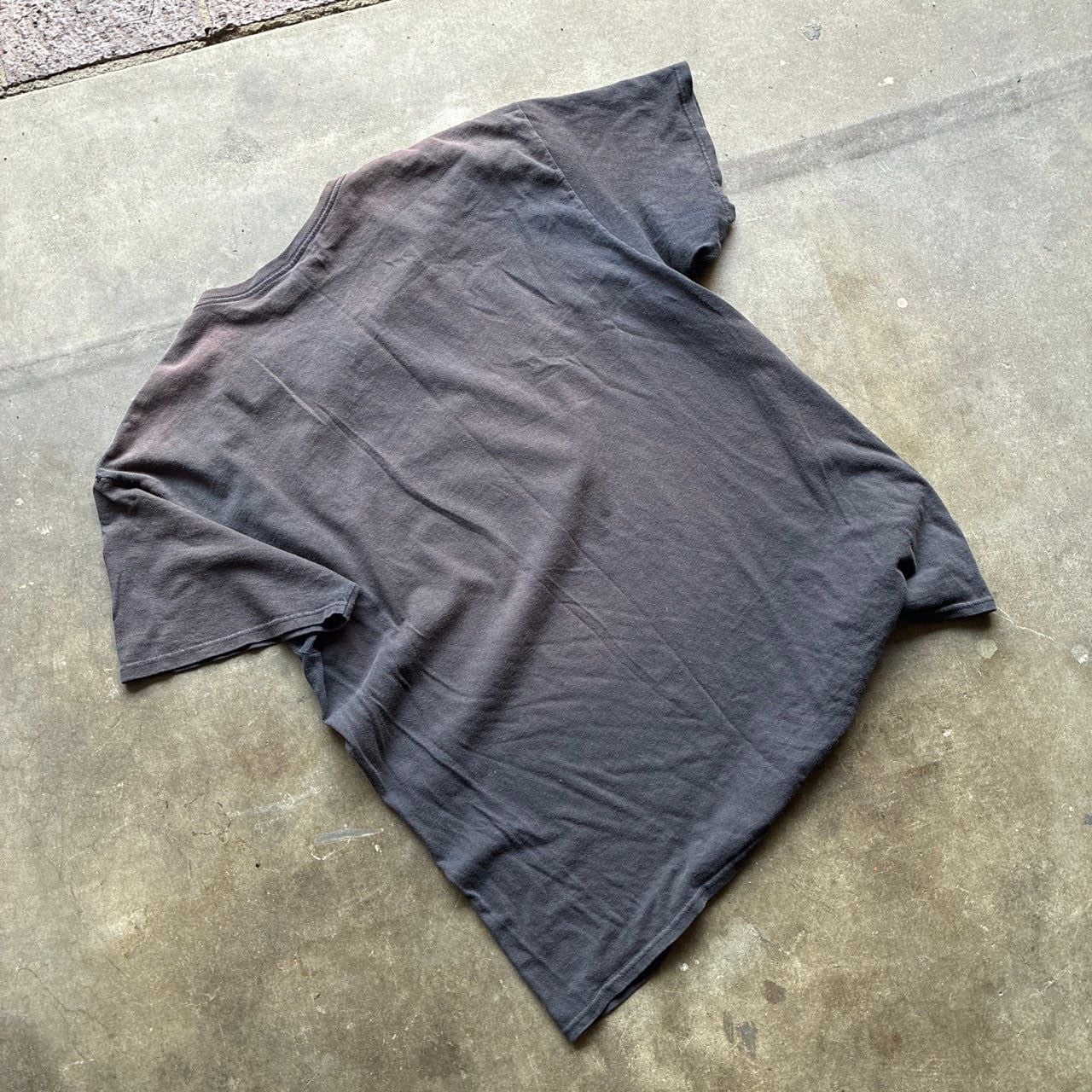 Y2K faded Fifth Sun Praying Hands Graphic T-Shirt XL Black 4