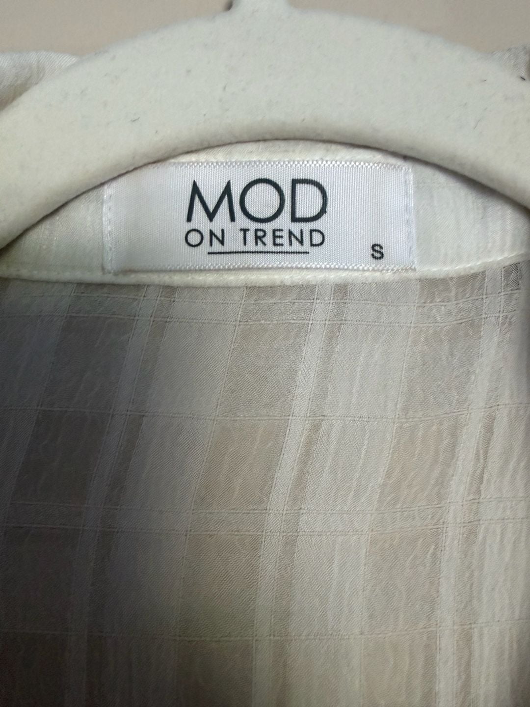 Mod On Trend Button Down Shirt Size S White Sheer Checkered Blouse 3