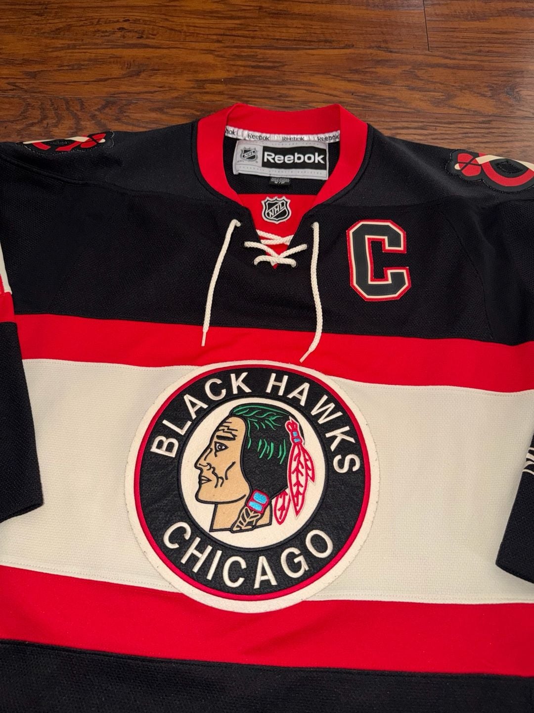 Reebok Chicago Blackhawks Hockey Jersey Size S Black Red 4
