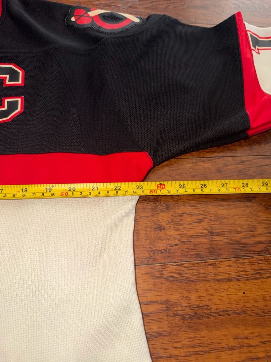 Reebok Chicago Blackhawks Hockey Jersey Size S Black Red 6