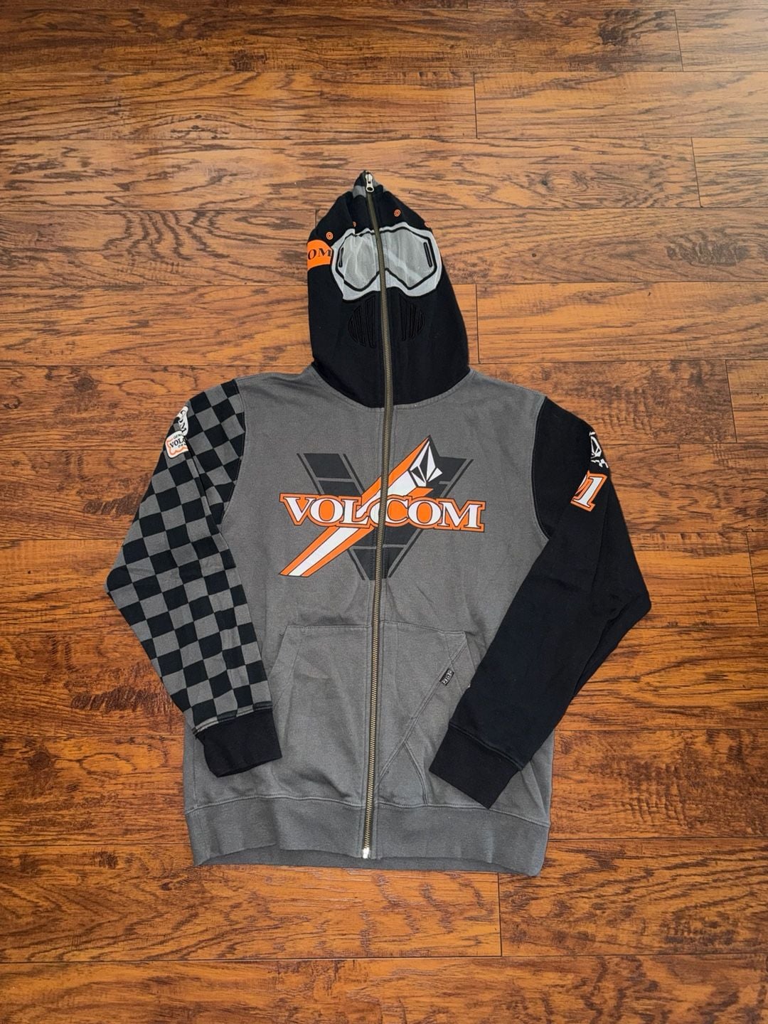 Youth XL Volcom Full Zip Hoodie Face Mask Goggles Checkered Gray Orange 2