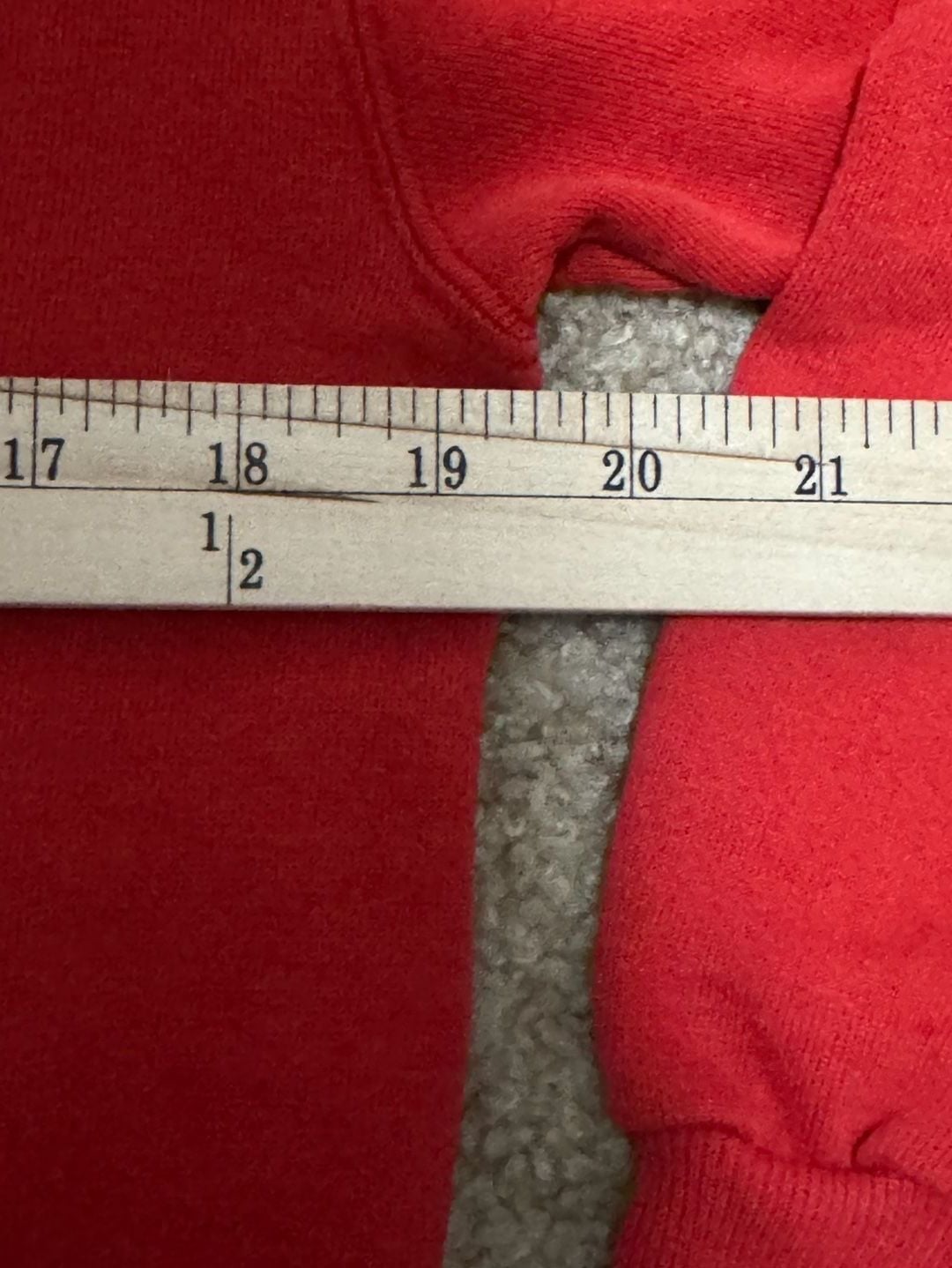 Vintage Rudolph the Red-Nosed Reindeer Christmas Sweatshirt Red 7