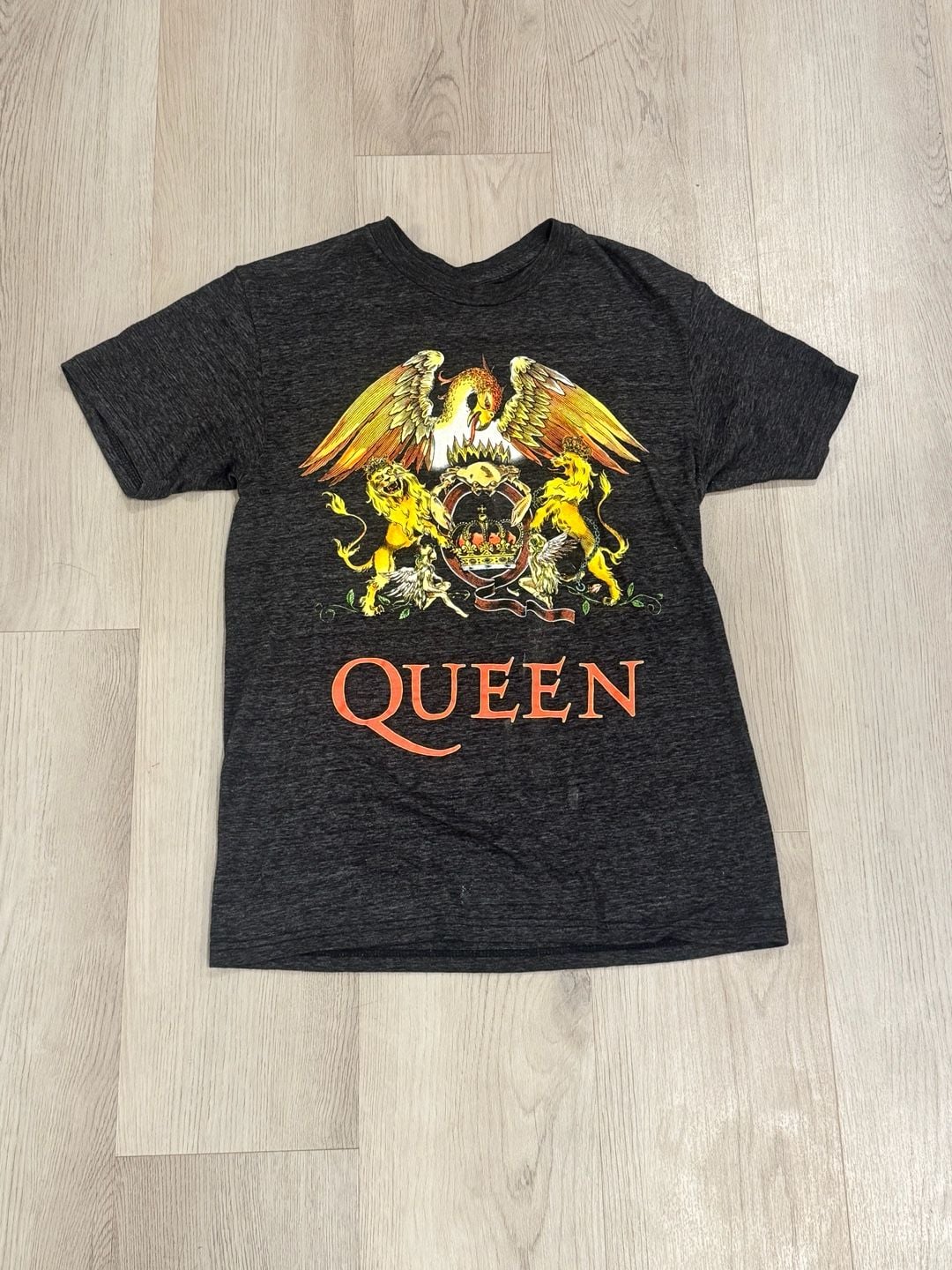 Queen Small Black T-shirt Freddie Mercury Rhapsody Rock Band Live ..., 2