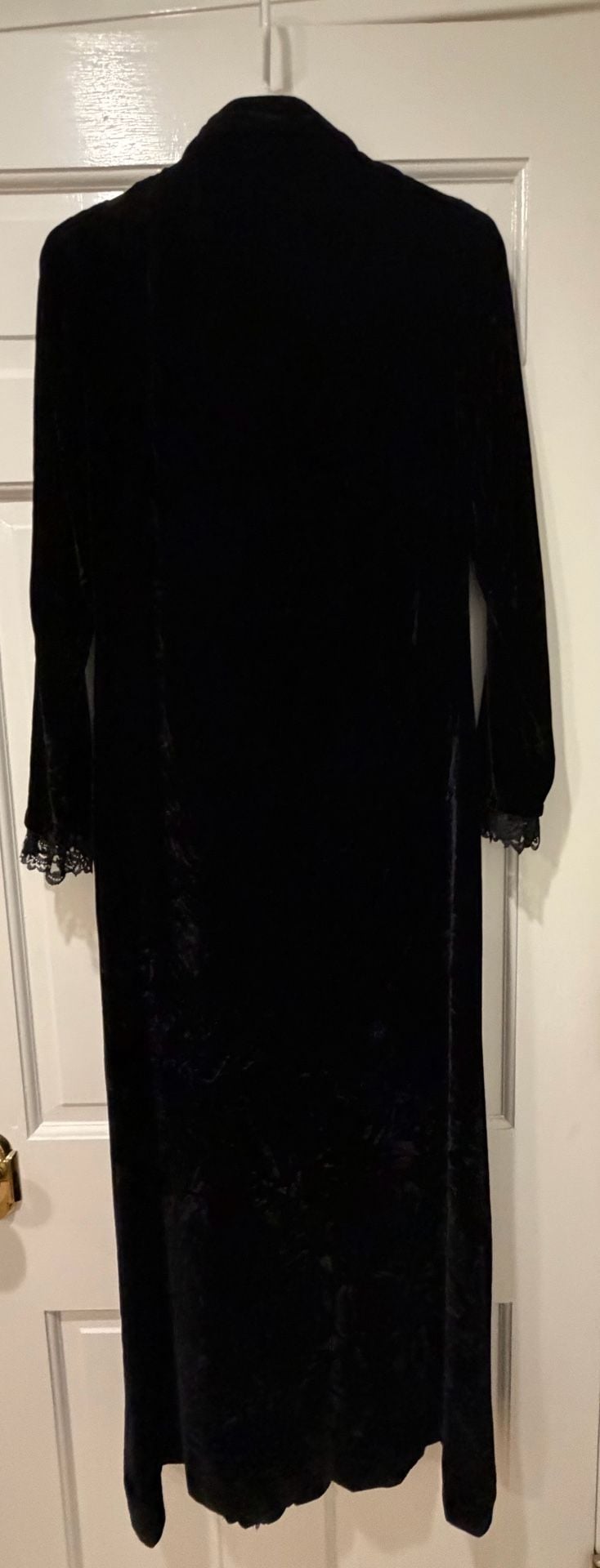 Pat Richards Vintage Velvet Lace Ruffle Long Dress/ Robe Black Gothic size 11/12 7