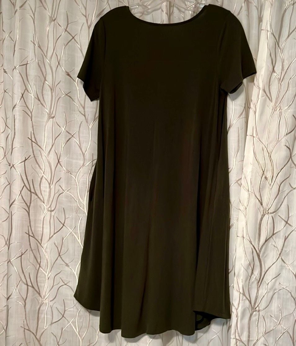 Zenana Premium Dress Size M Green Crisscross 3