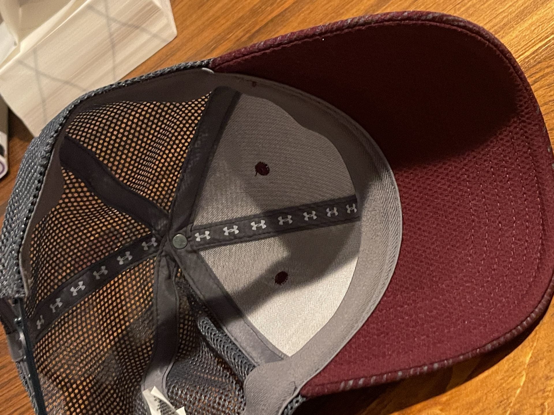 Under Armour Trucker Hat OSFA Maroon Gray Mesh Snapback Cap 6