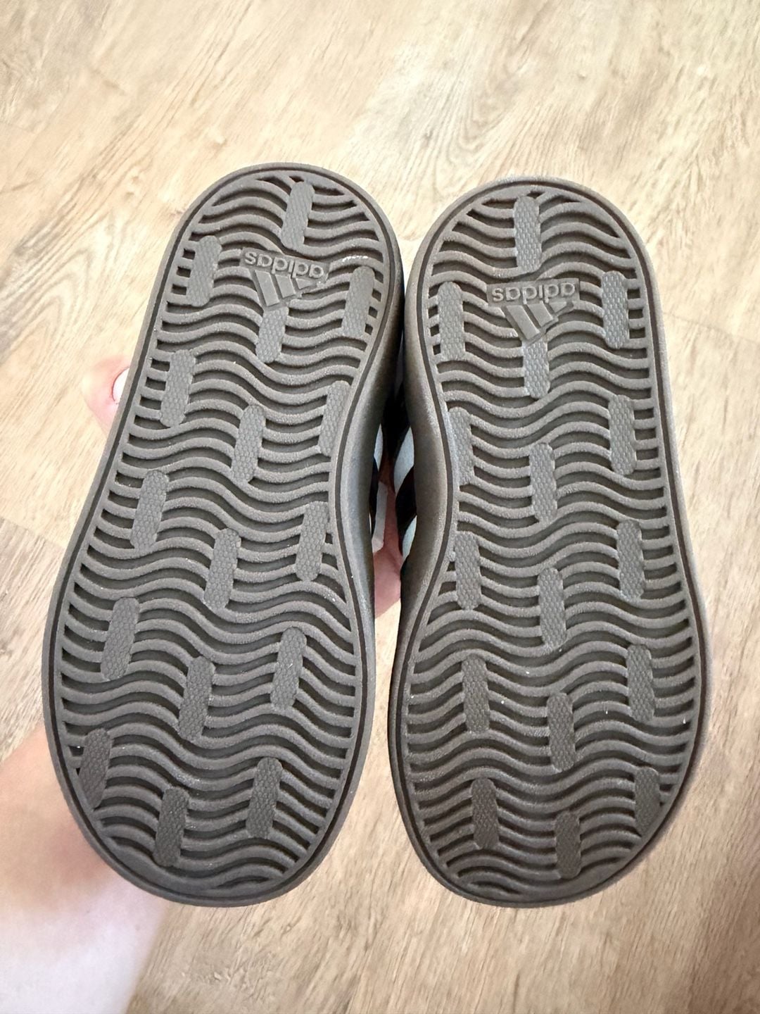 Adidas Kids Velcro Sneakers White Black Gum Sole 6