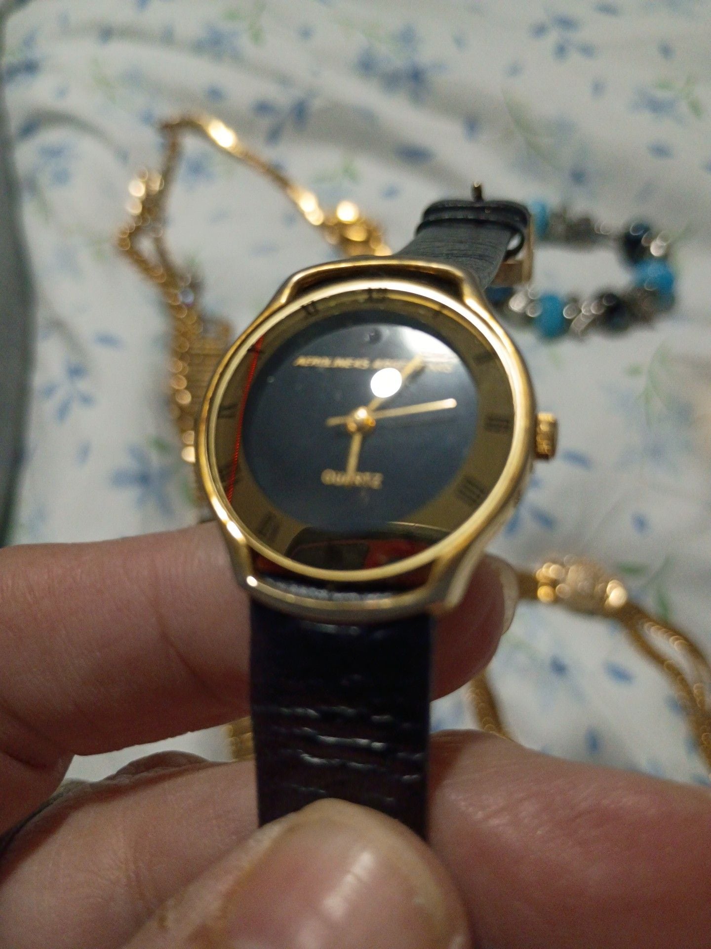 Aerolineas Argentinas Quartz Watch Black Dial Gold Tone 1
