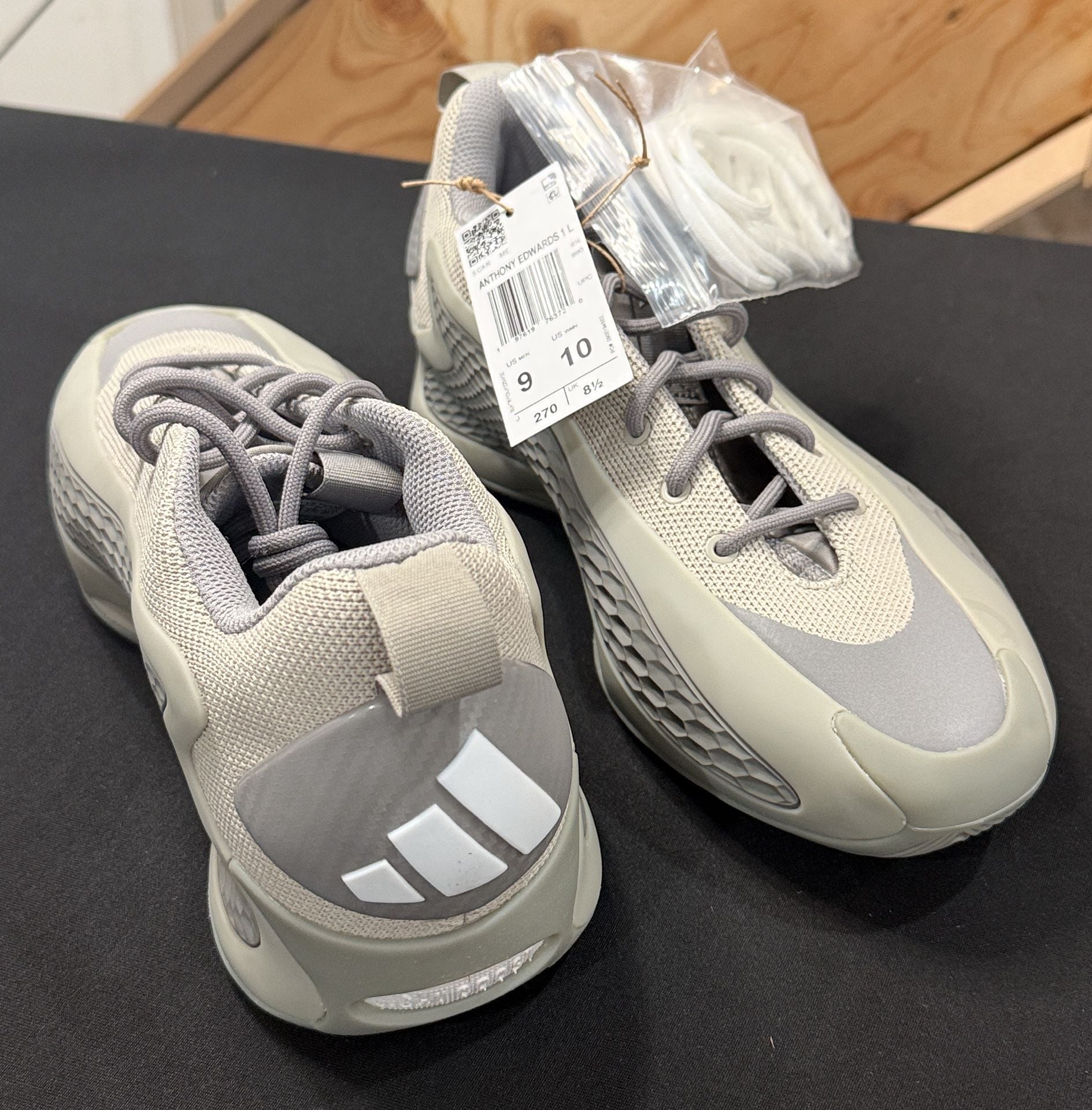 Adidas Anthony Edwards 1 Low Size 9 Basketball Shoes Grey 3