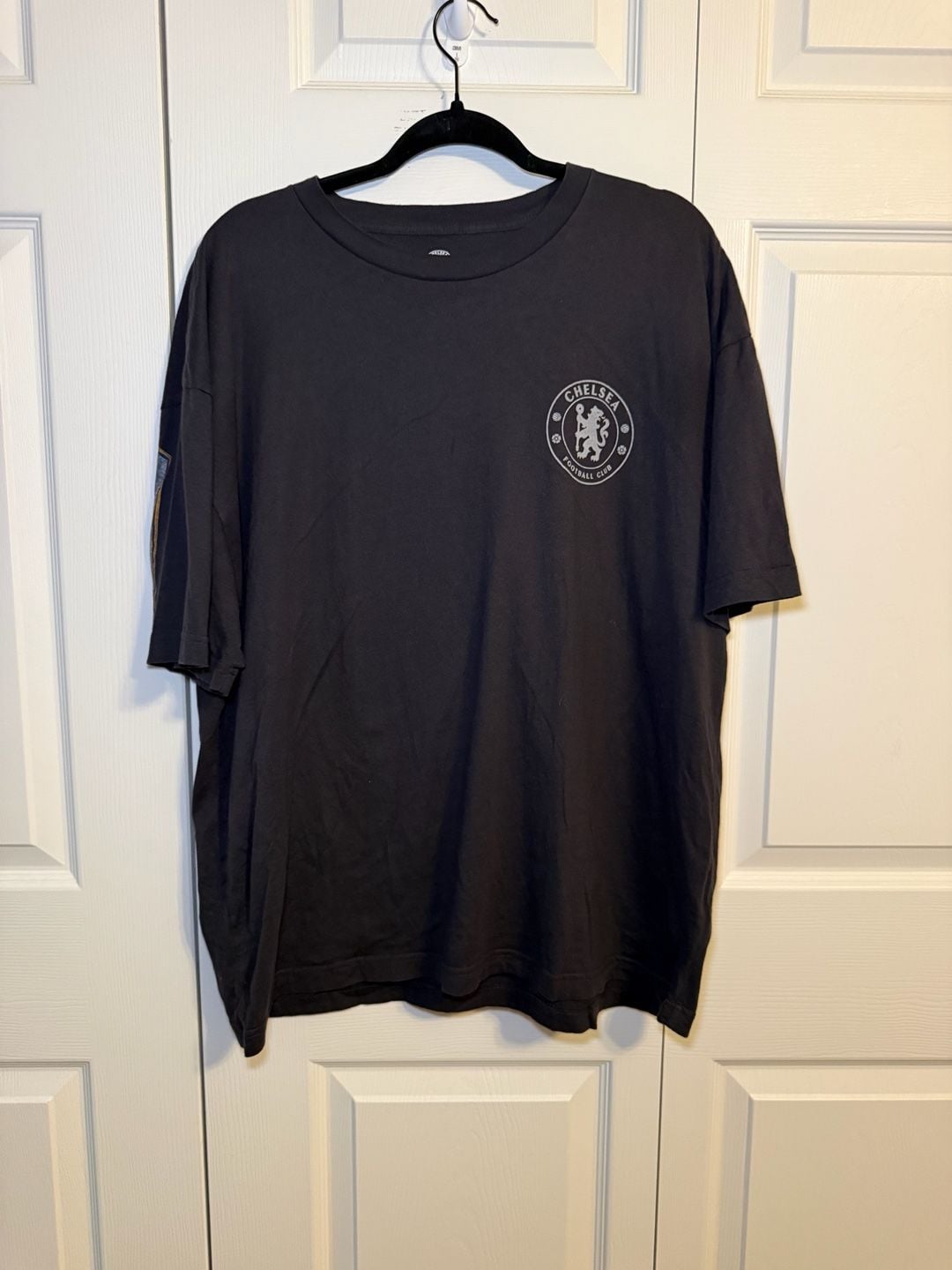 Chelsea Football Club Official Merchandise T-Shirt XL Black Stadium Graphic 3