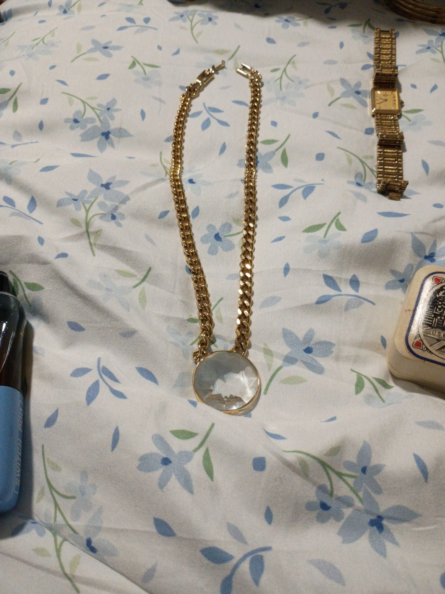 Vintage Gold Tone Curb Chain Faceted Clear Pendant Necklace 3