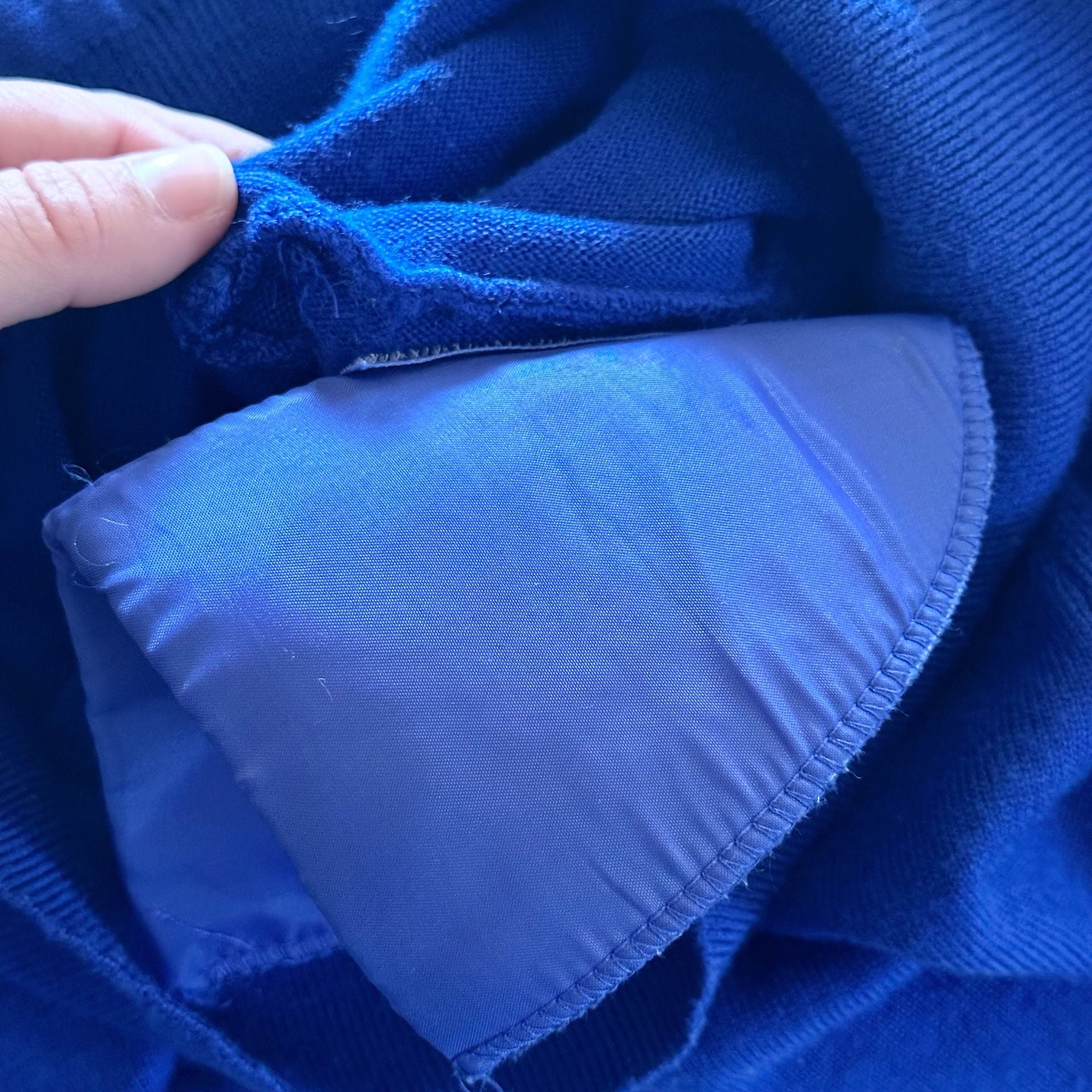 Vintage Cobalt Blue Sweater by “Autograph American Clothing”, Size L 5