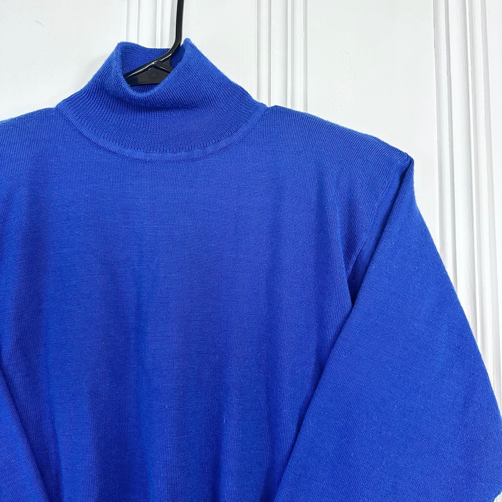 Vintage Cobalt Blue Sweater by “Autograph American Clothing”, Size L 7