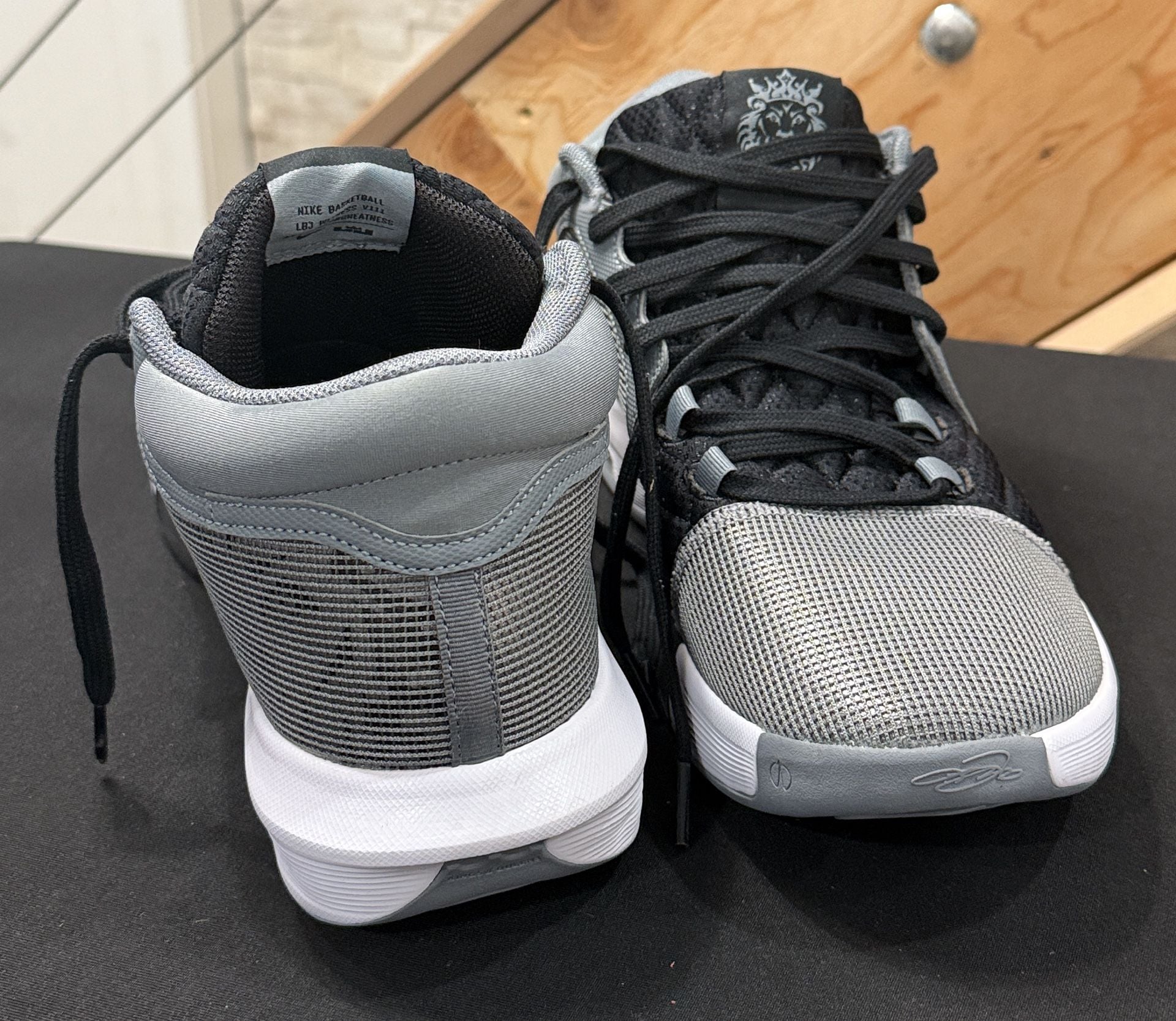 Nike Lebron Witness VIII Size 12 Cool Grey White Black FB2239-004 4
