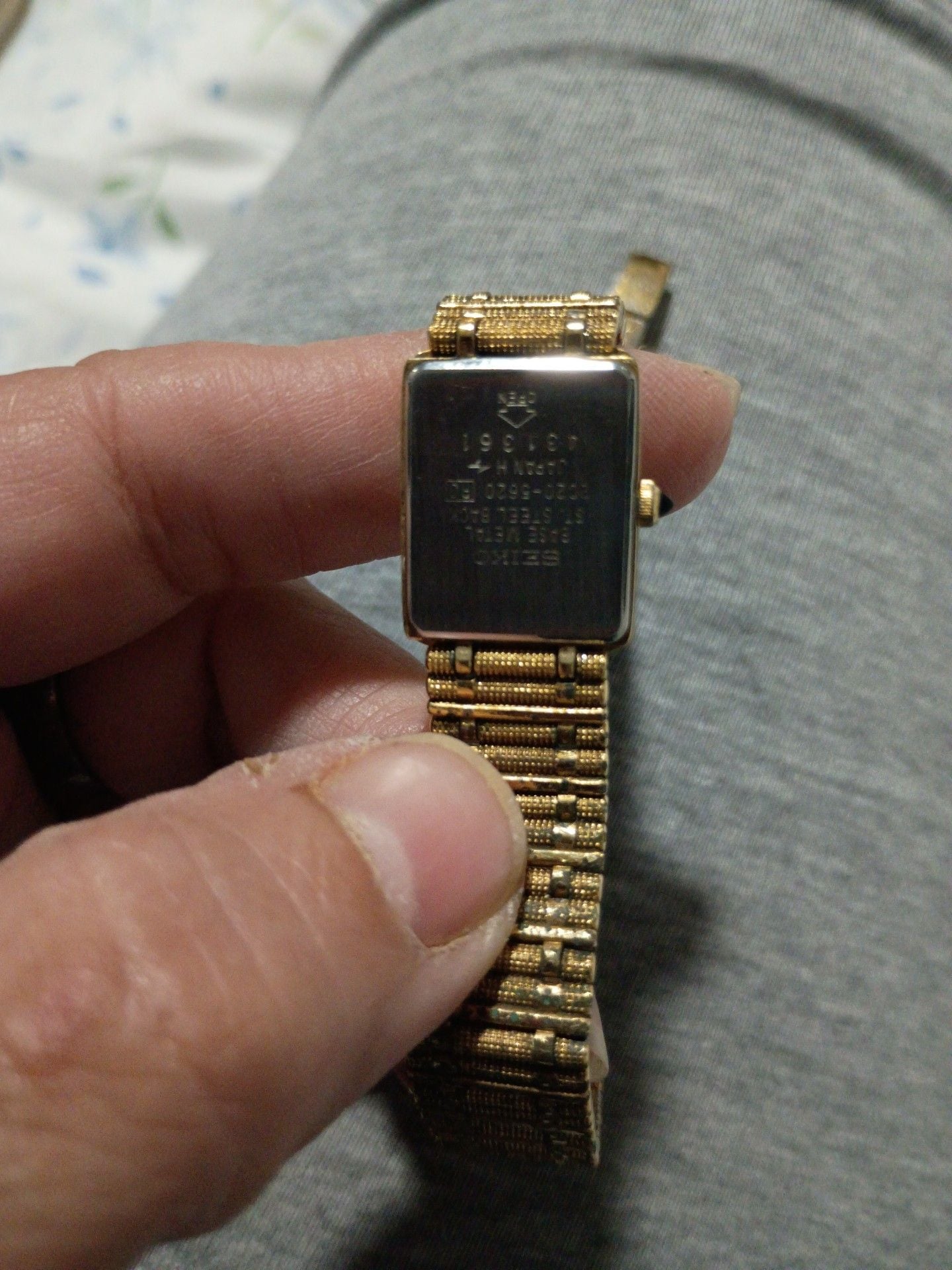 Seiko Quartz Gold Tone Tank Watch 2C20-5620 3