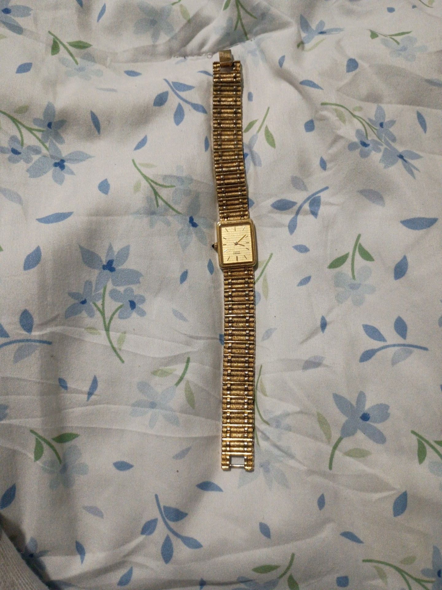 Seiko Quartz Gold Tone Tank Watch 2C20-5620 4