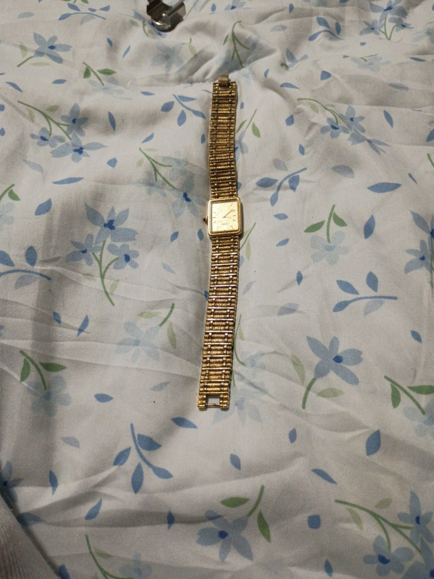 Seiko Quartz Gold Tone Tank Watch 2C20-5620 5