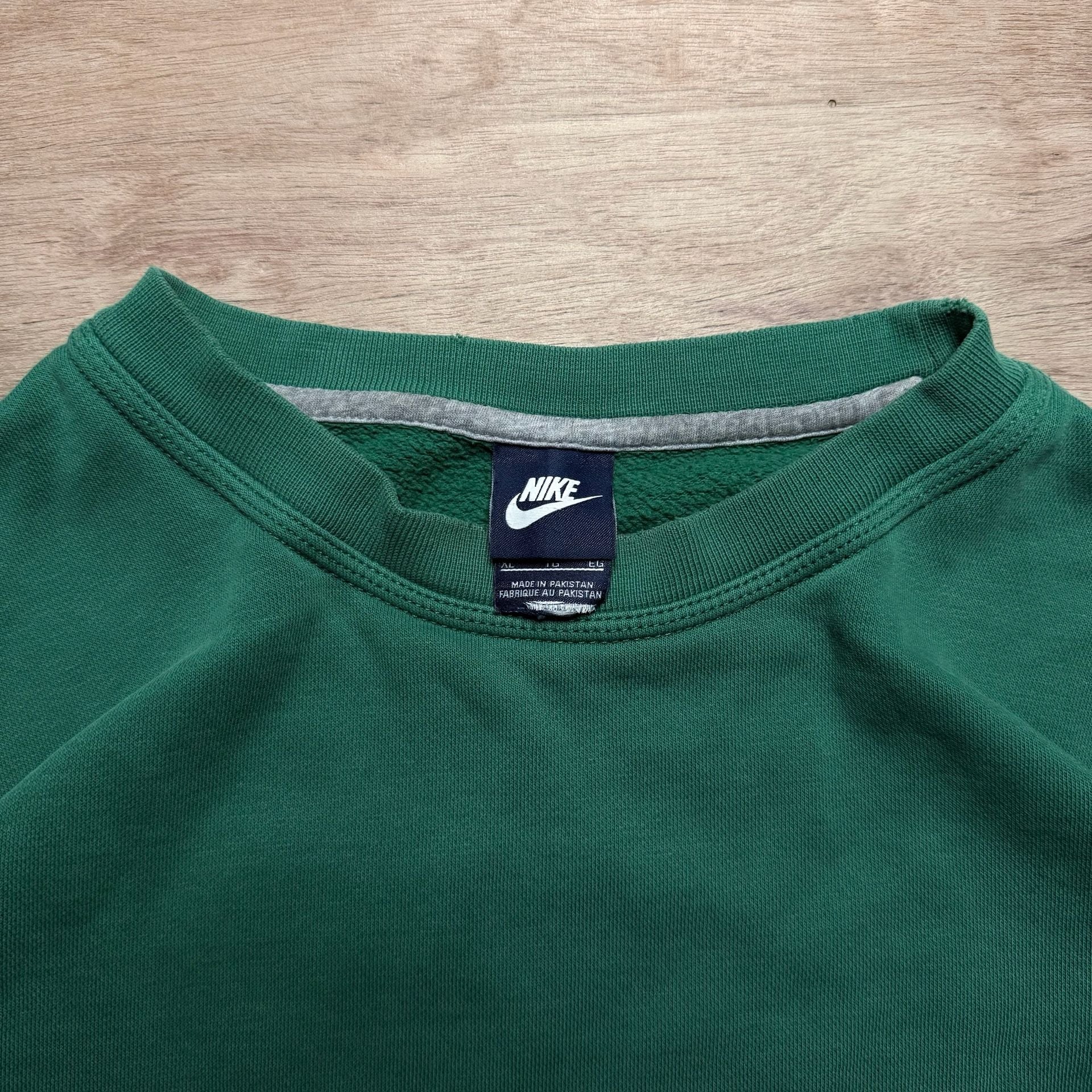 Nike Throwback Embroidered Swoosh Crewneck Sweatshirt Green Size XL 3