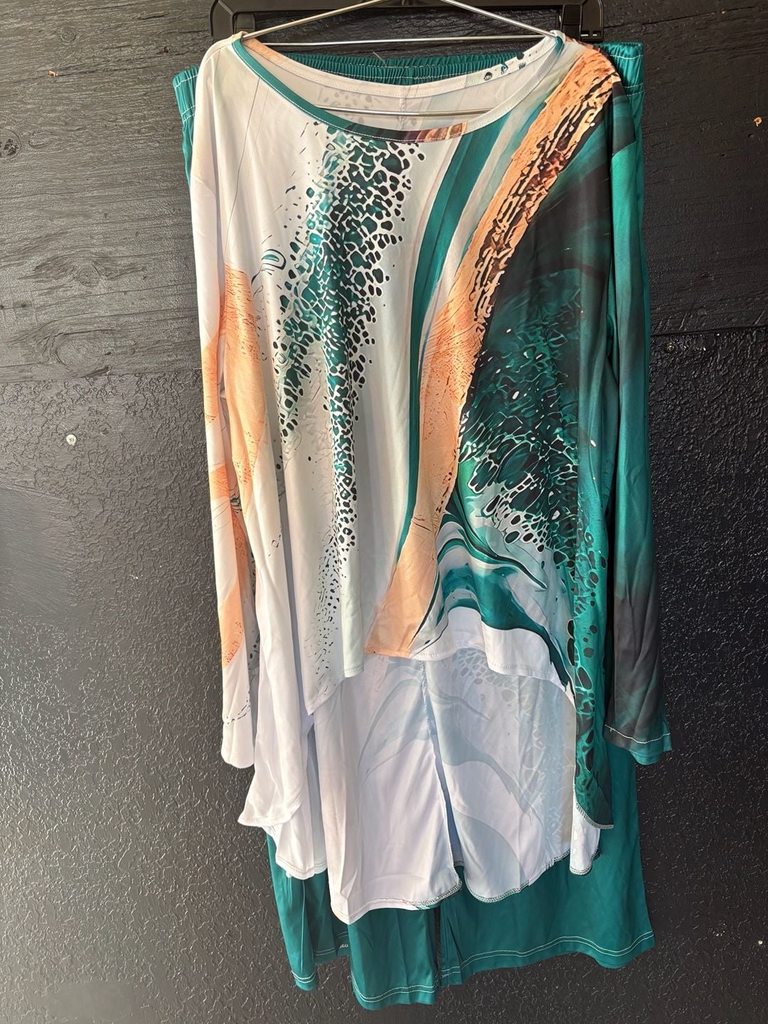Abstract Two-Piece Pants Set Size XXL Green White Long Sleeve 2