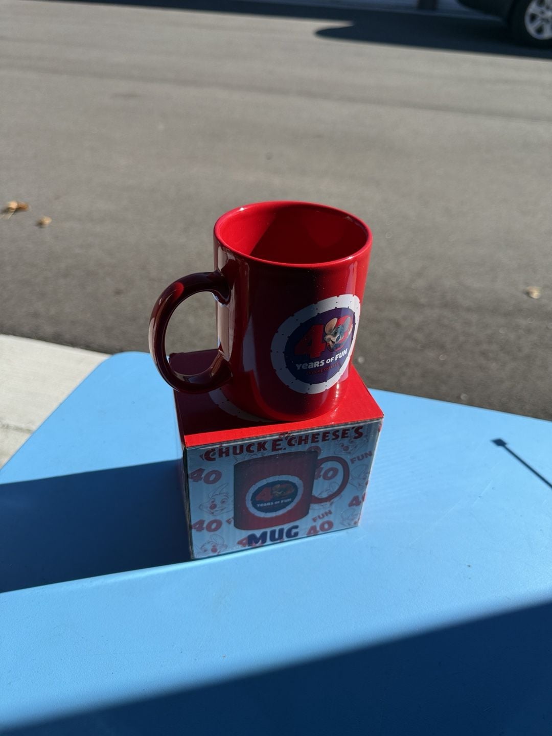 Chuck E. Cheese's 40 Years of Fun Red Ceramic Coffee Mug with Box 1