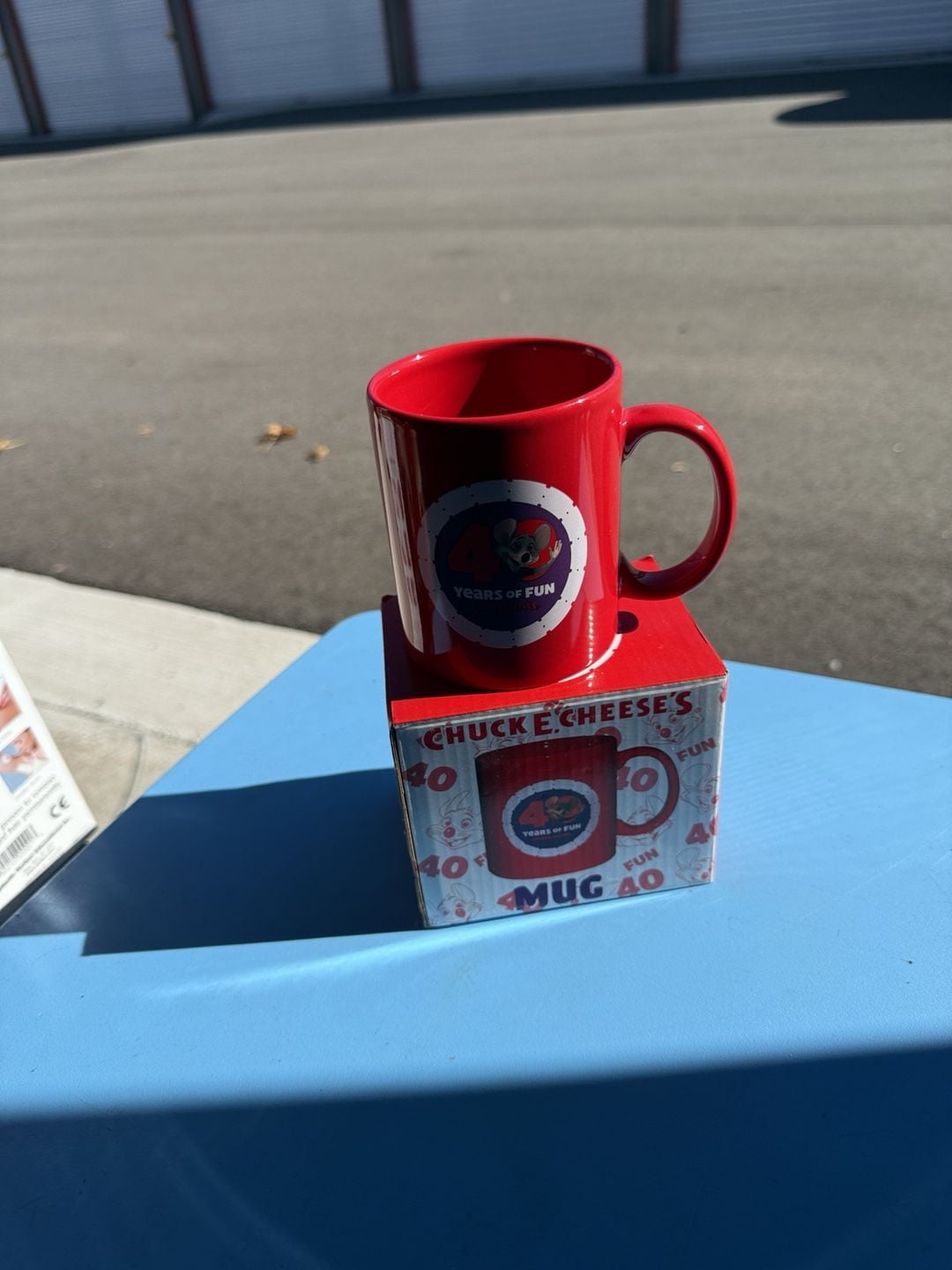 Chuck E. Cheese's 40 Years of Fun Red Ceramic Coffee Mug with Box 3