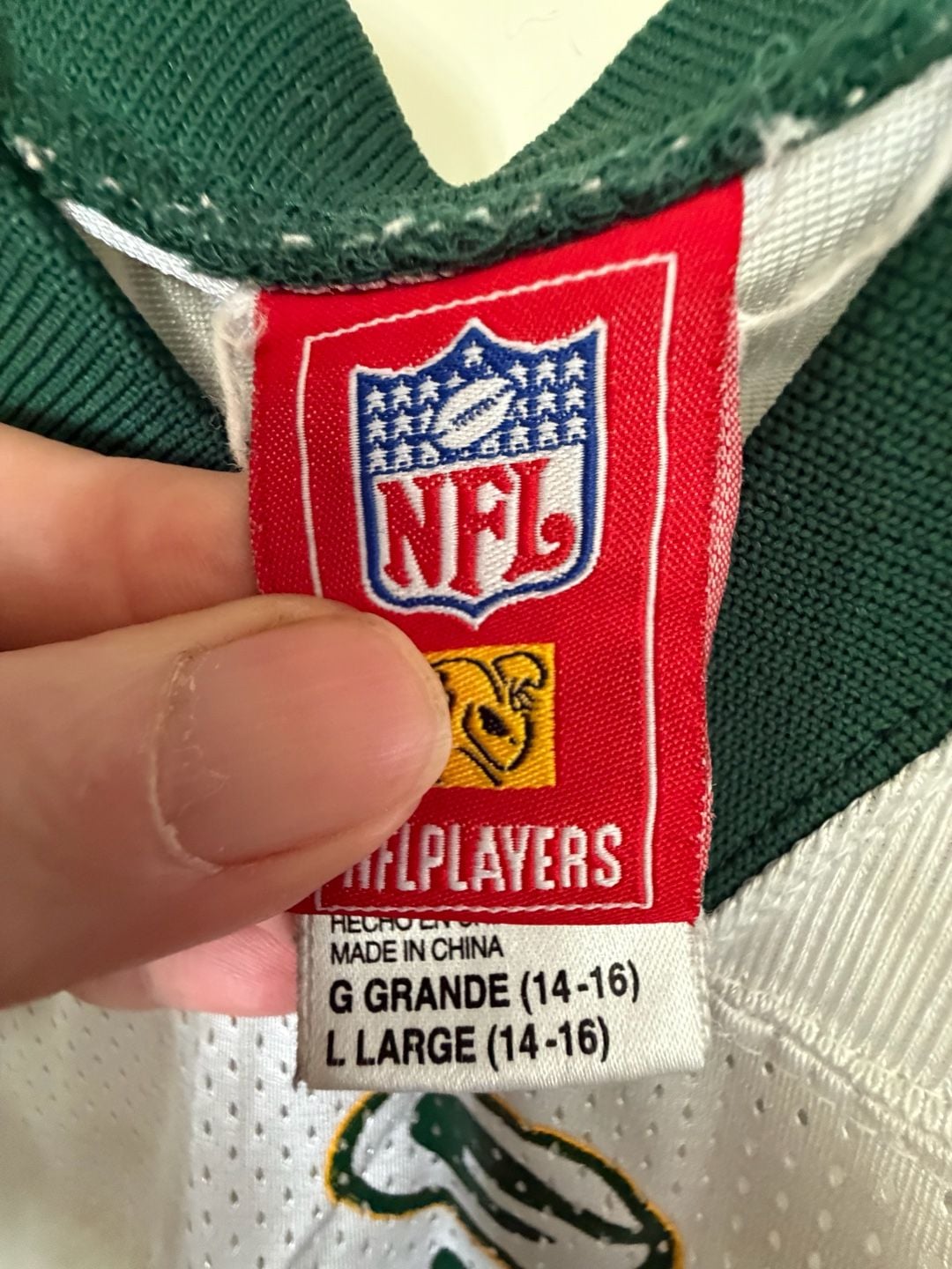 NFL Green Bay Packers Brett Favre #4 Jersey Size L (14-16) White 3