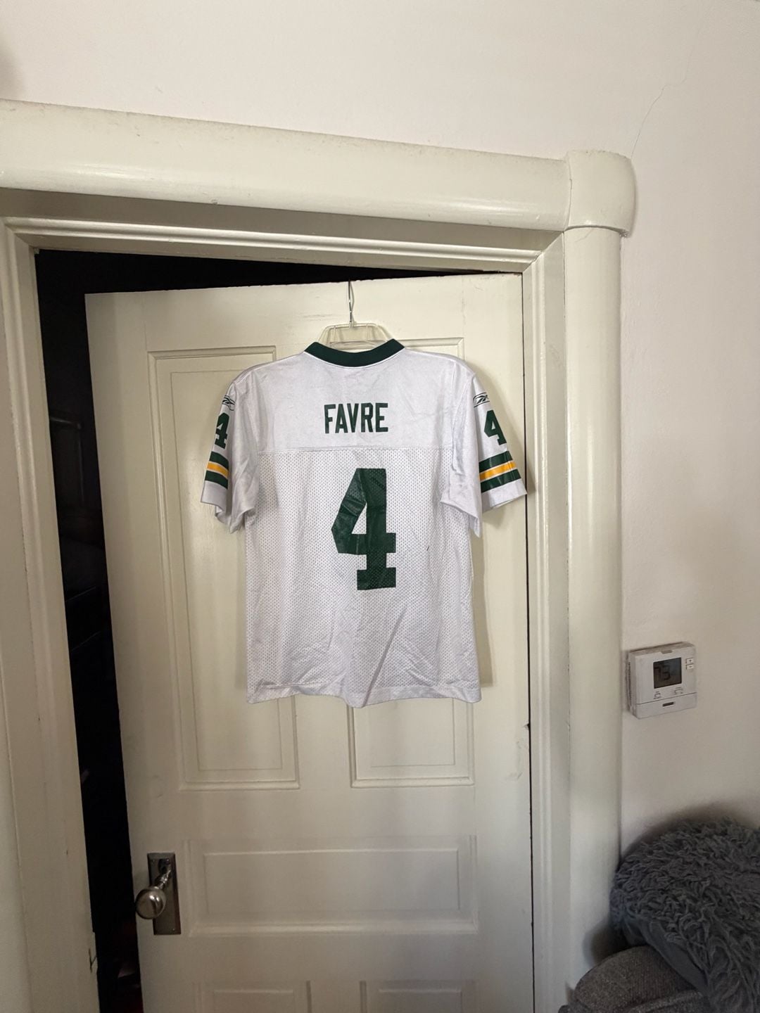 NFL Green Bay Packers Brett Favre #4 Jersey Size L (14-16) White 7