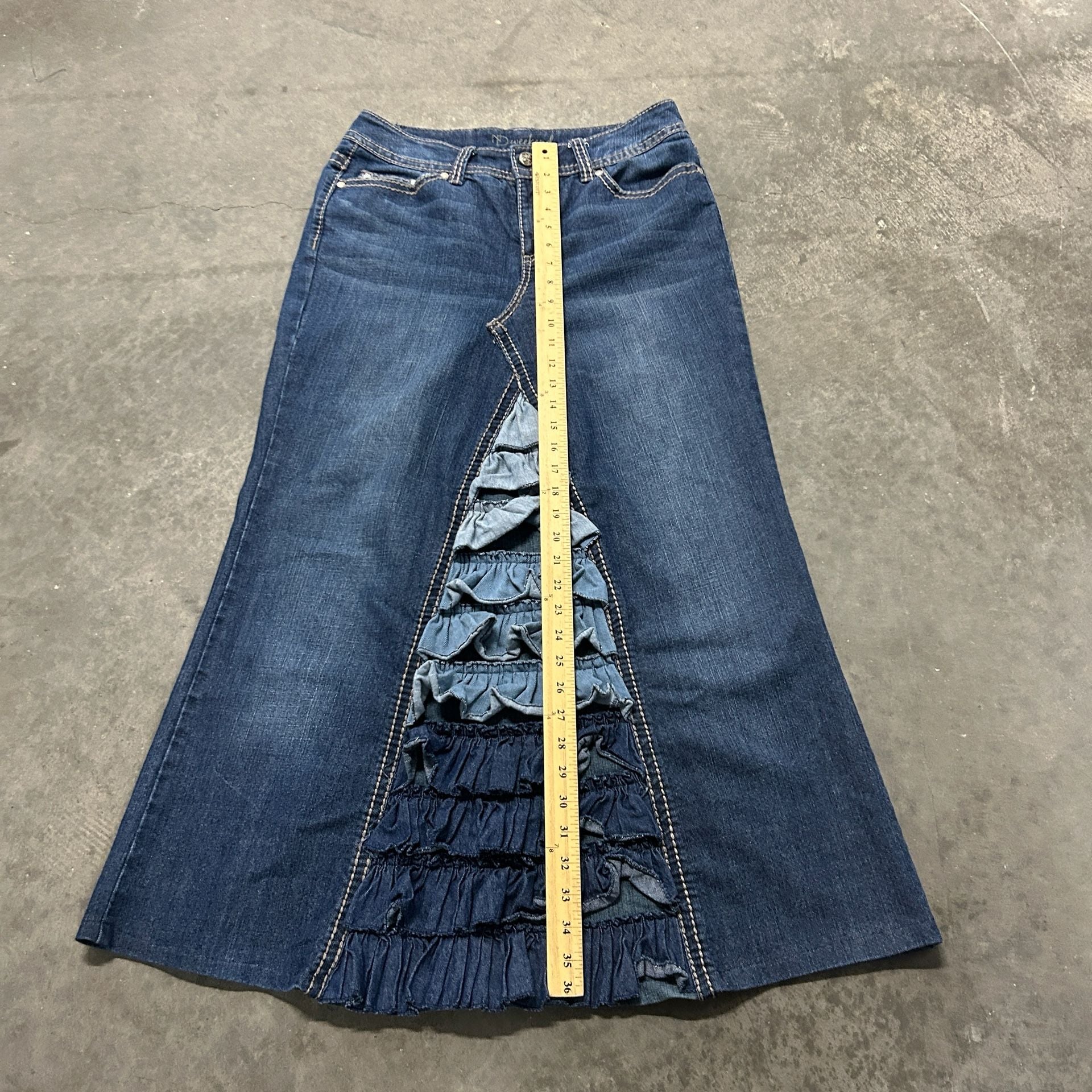 Dweekend Y2K Denim Maxi Skirt  Ruffle Insert Embroidered Pockets Boho Western 7