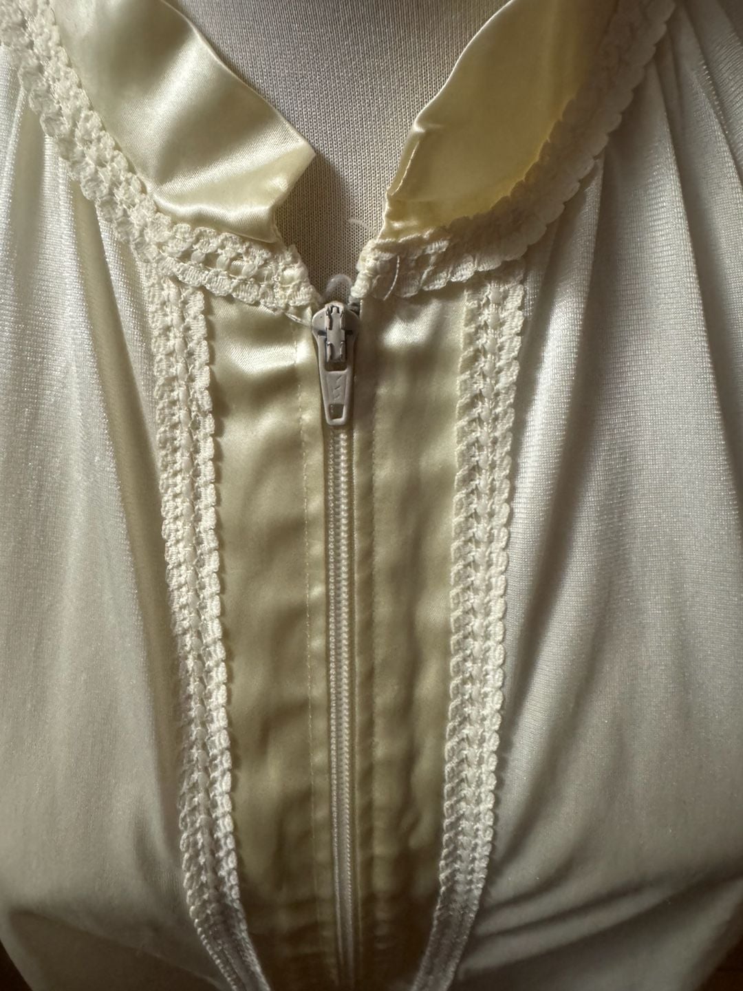 Vintage Gossard Artemis Robe — Old Hollywood Glamour — Sz Small 7