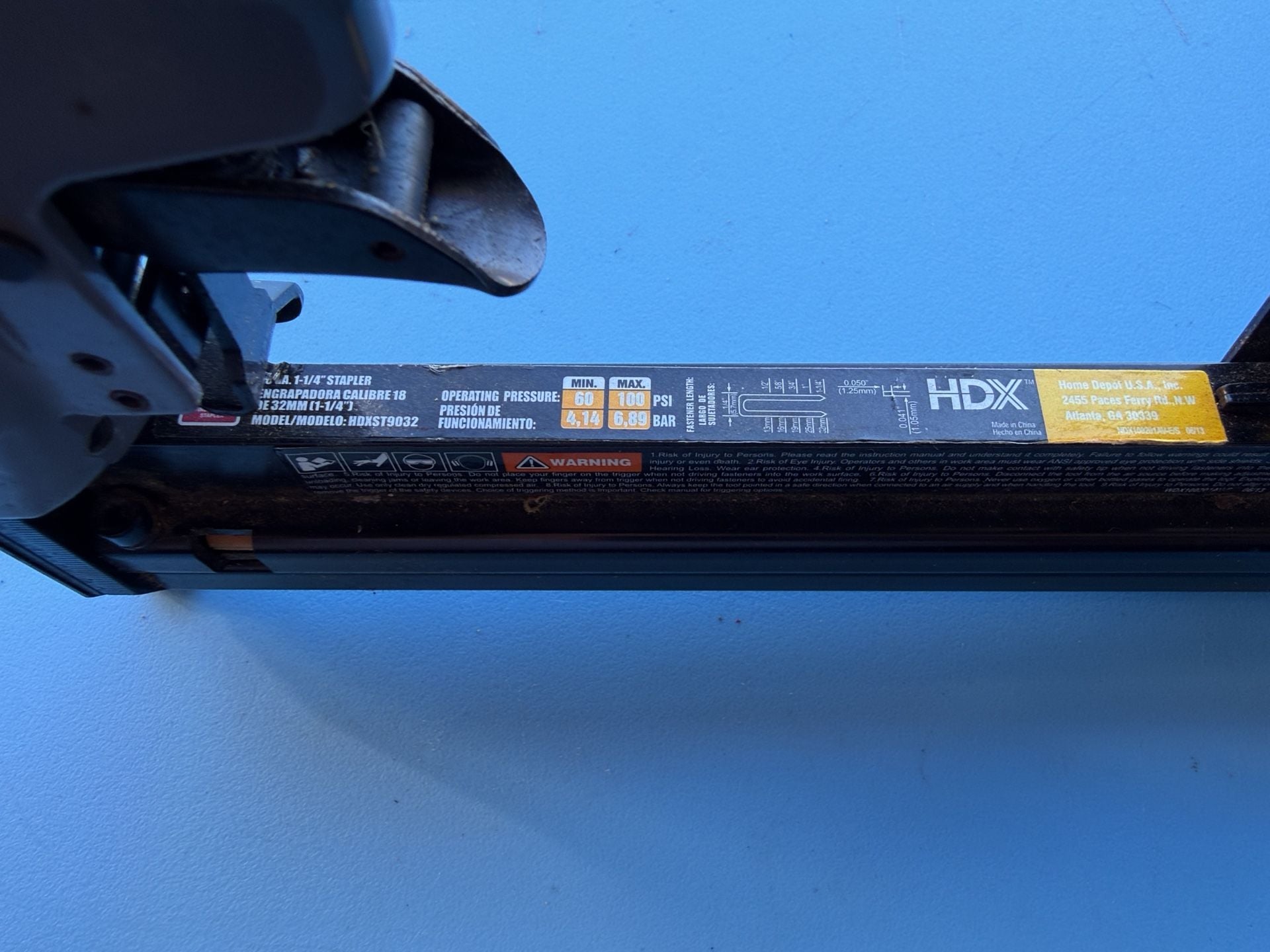 HDX 18-Gauge 1-1/4" Pneumatic Narrow Crown Stapler HDXST9032 5