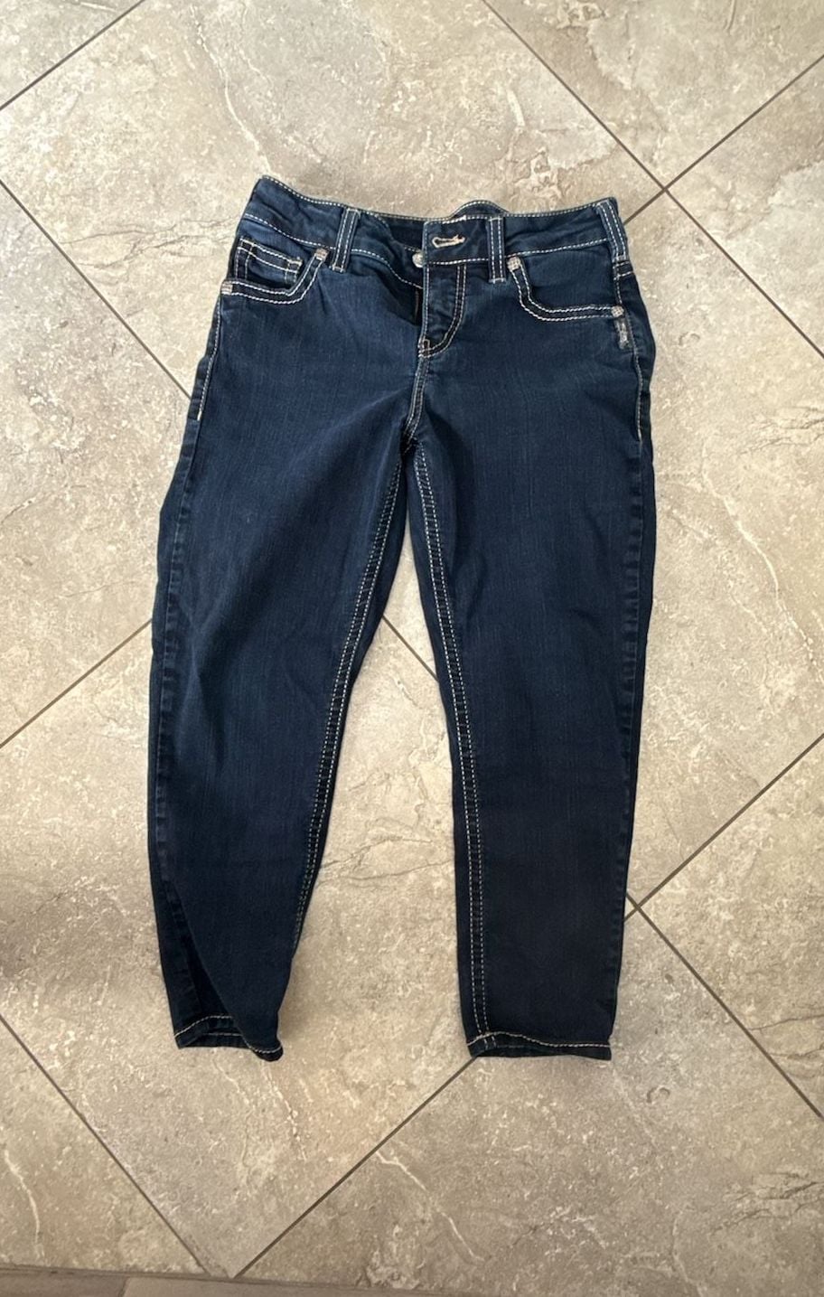 Silver Jeans Co. Suki High Capri Size 30/L24 Dark Wash Super Stretch 3